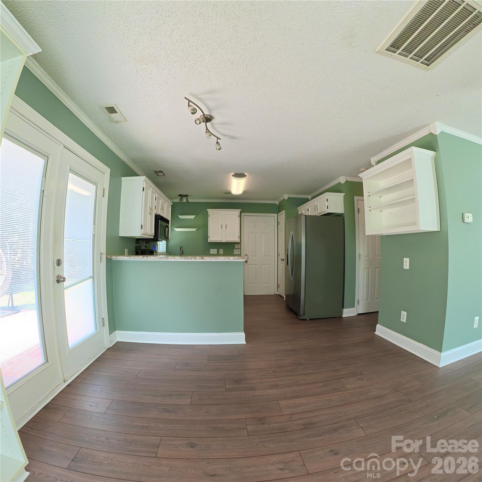 176 W Walnut Avenue Property Photo 3