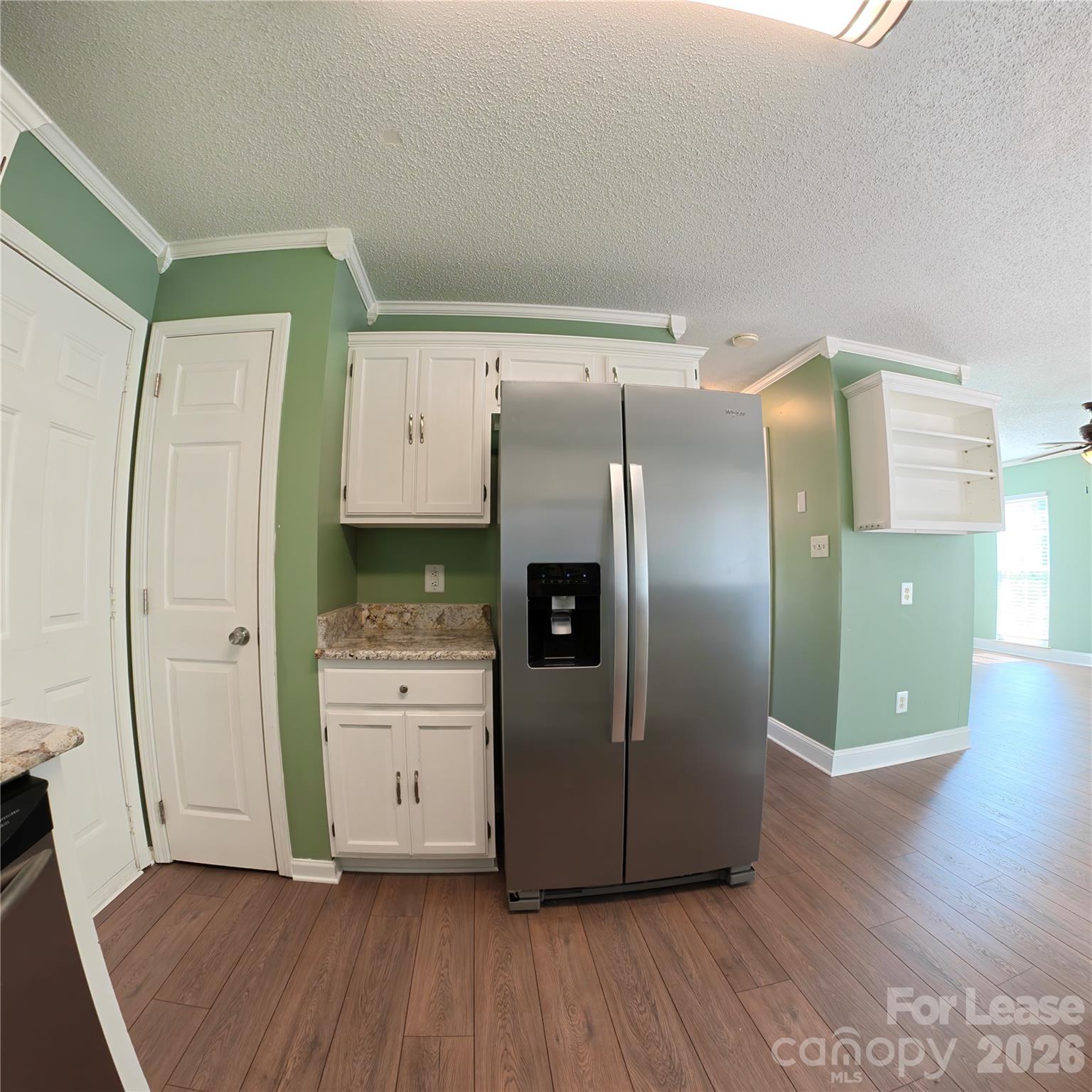 176 W Walnut Avenue Property Photo 6