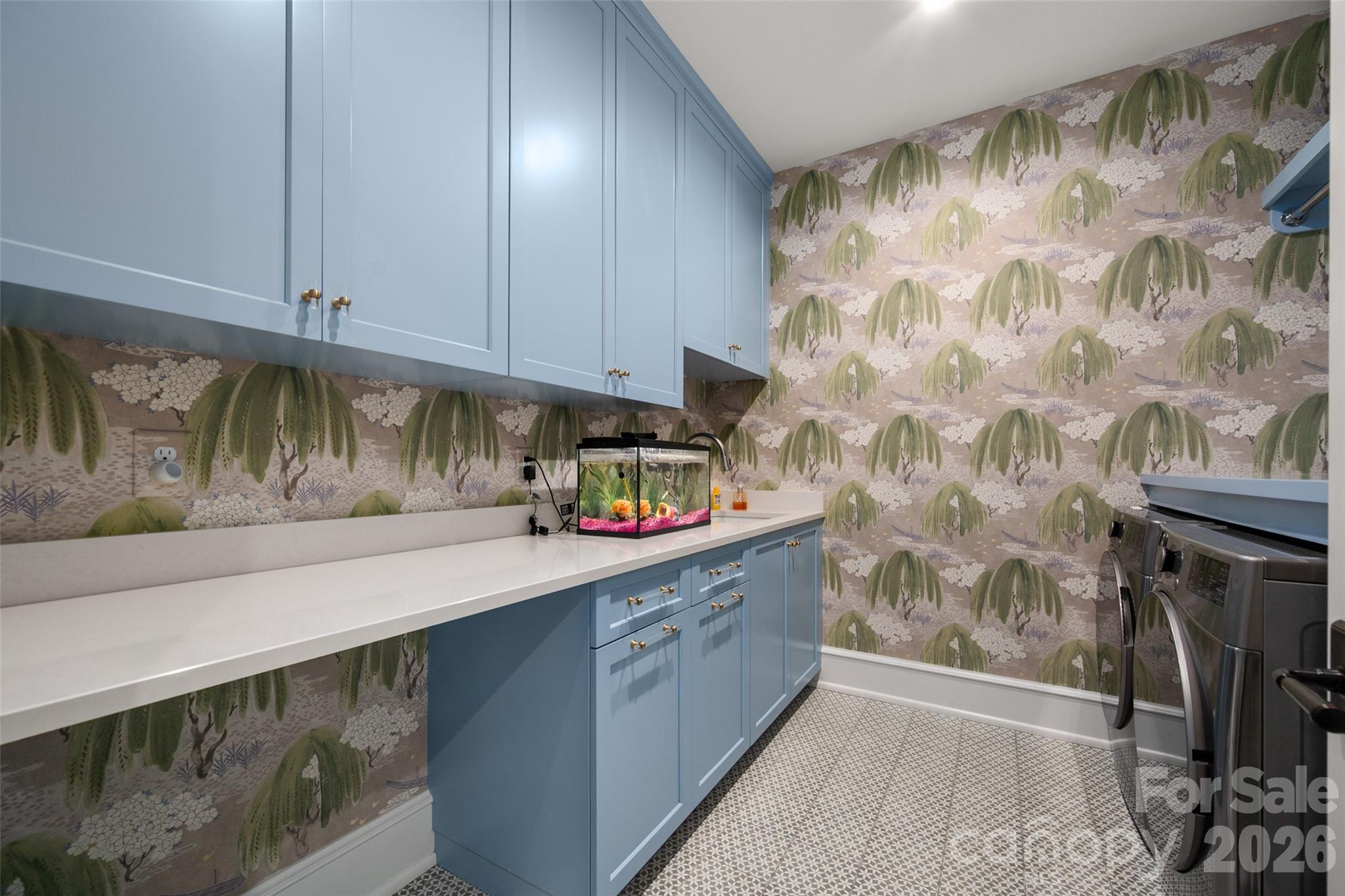 2111 Cortelyou Road Property Photo 32