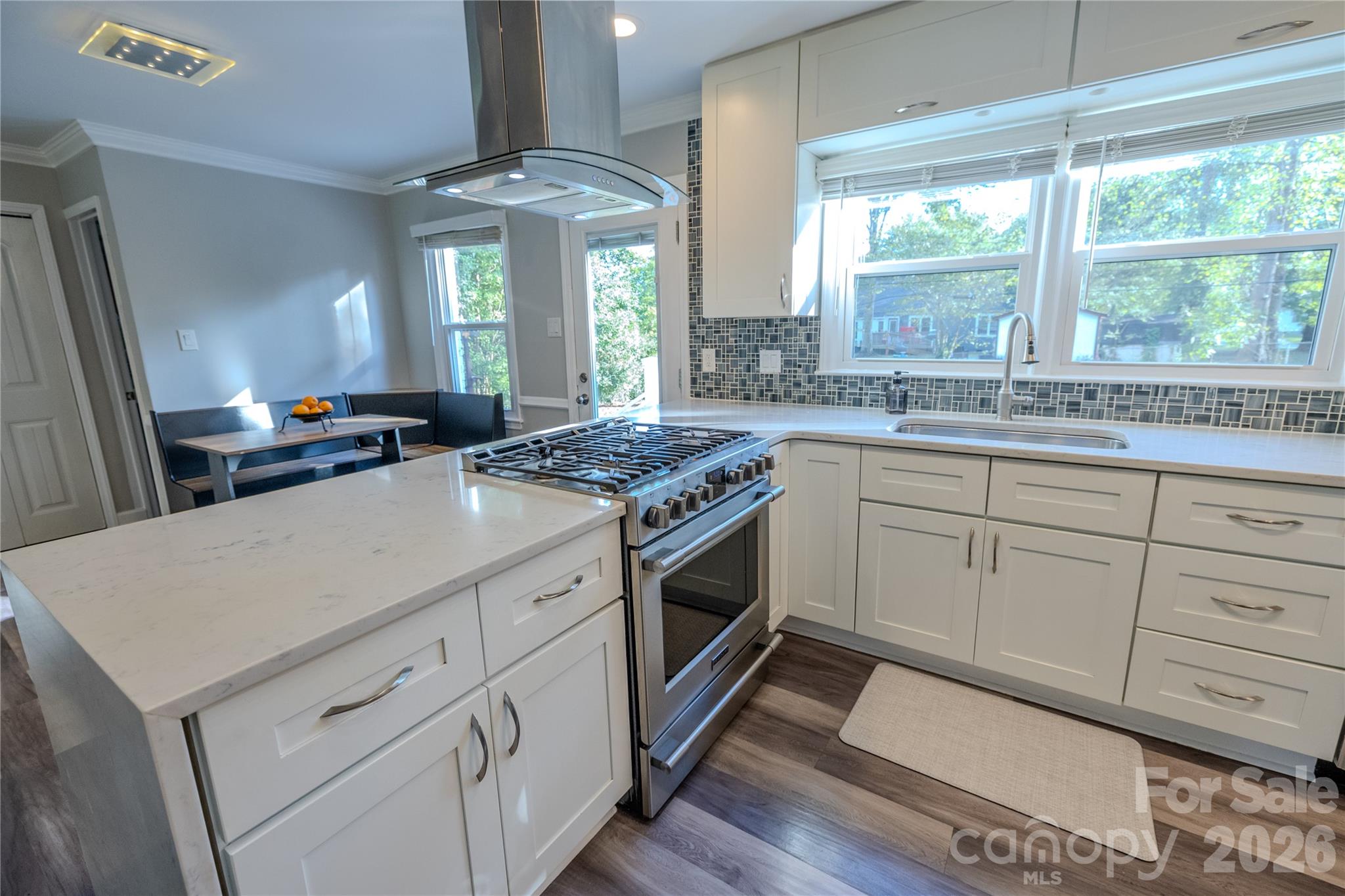 7055 Crossridge Road Property Photo 6