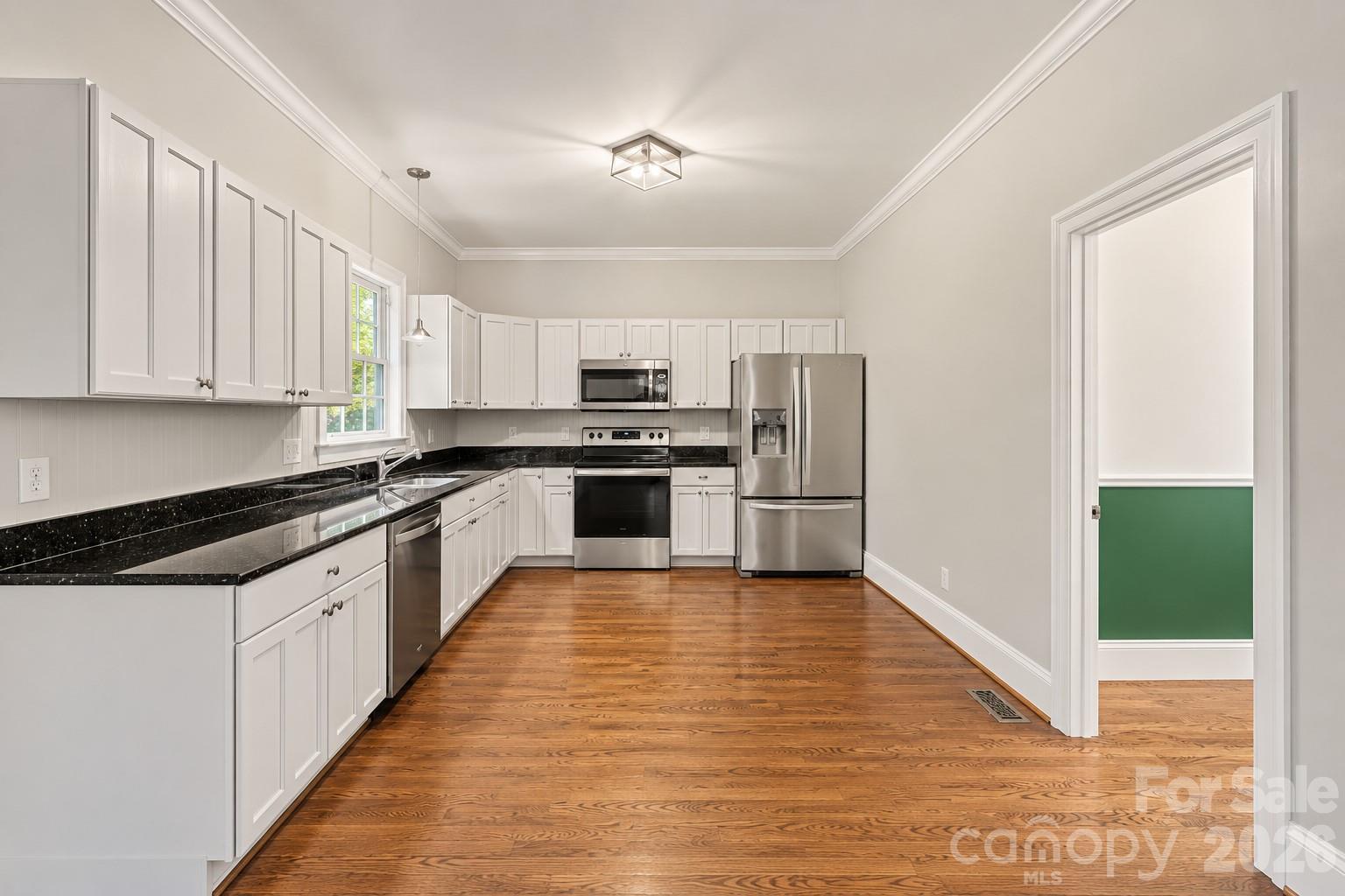 1912 Parson Drive Property Photo 10