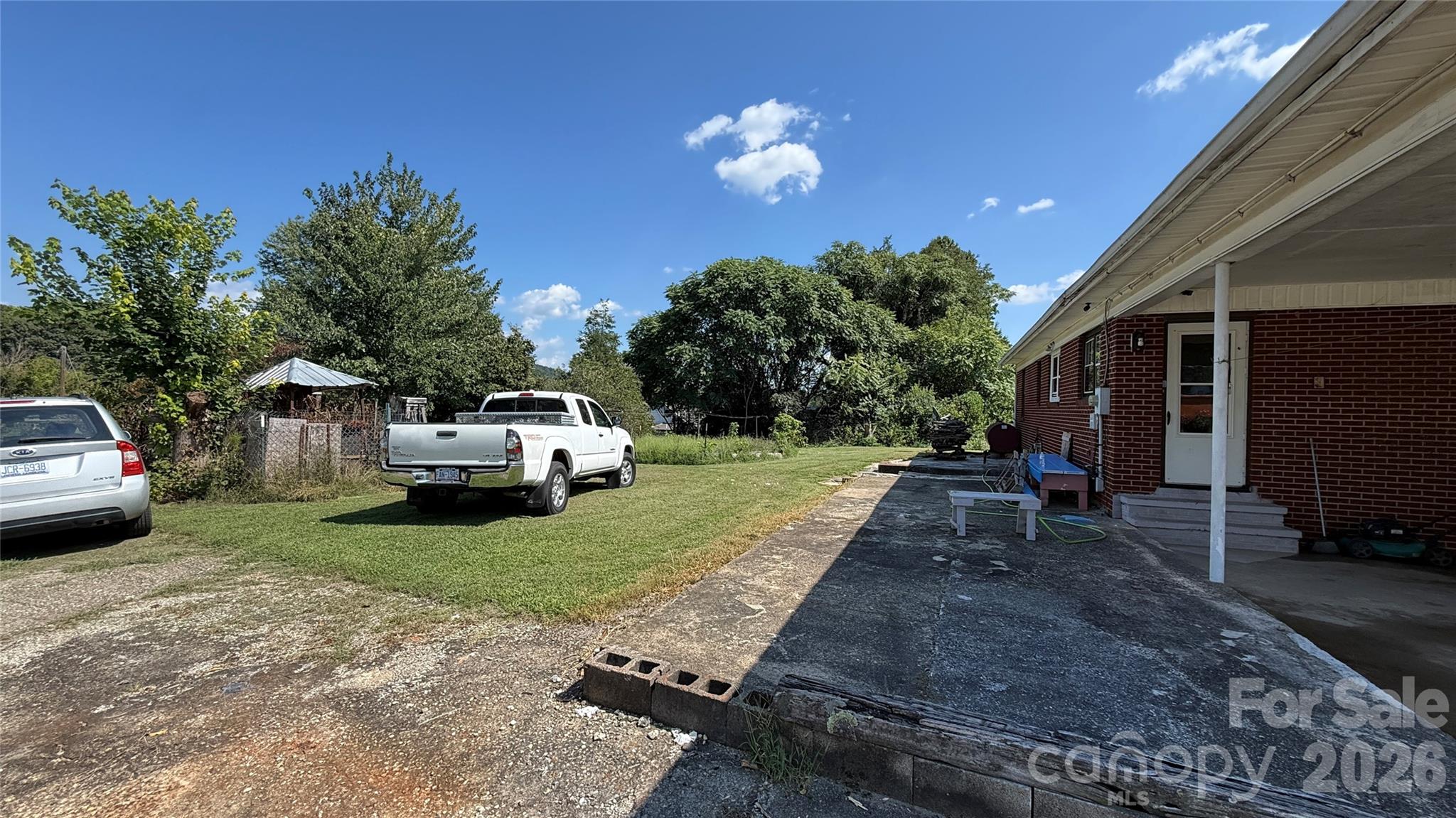1517 Barcose Street Property Photo 8