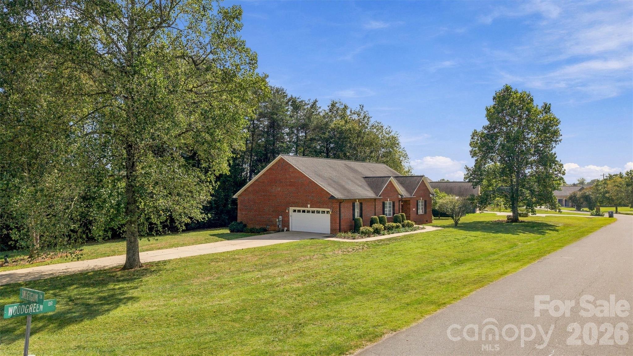 3656 Woodgreen Drive Property Photo 11