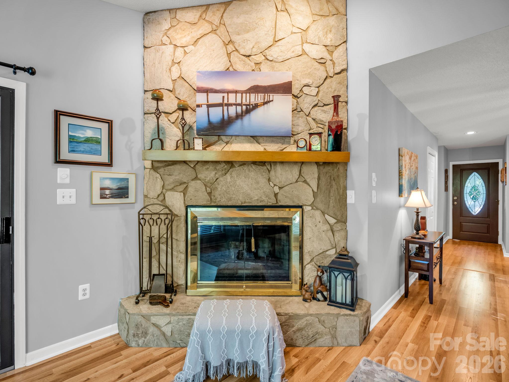 121 Quail Run Court 1629 Property Photo 7