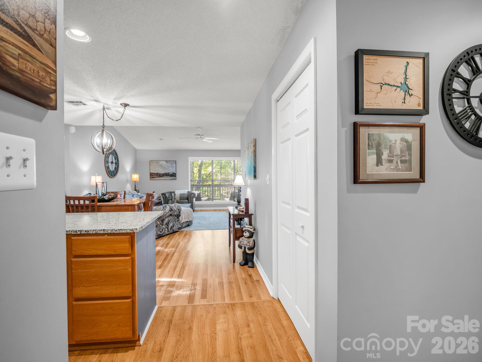 121 Quail Run Court 1629 Property Photo 8