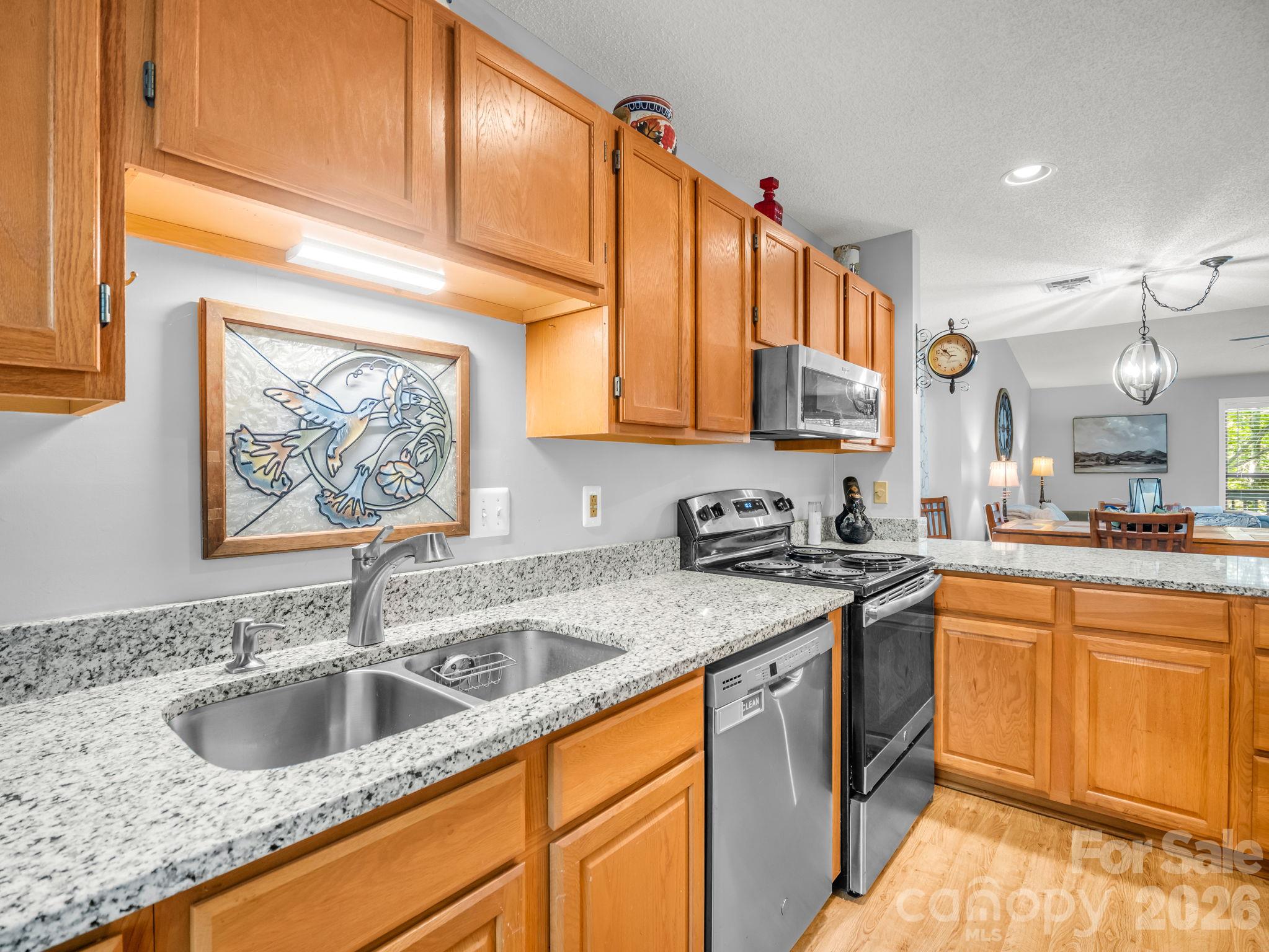 121 Quail Run Court 1629 Property Photo 12