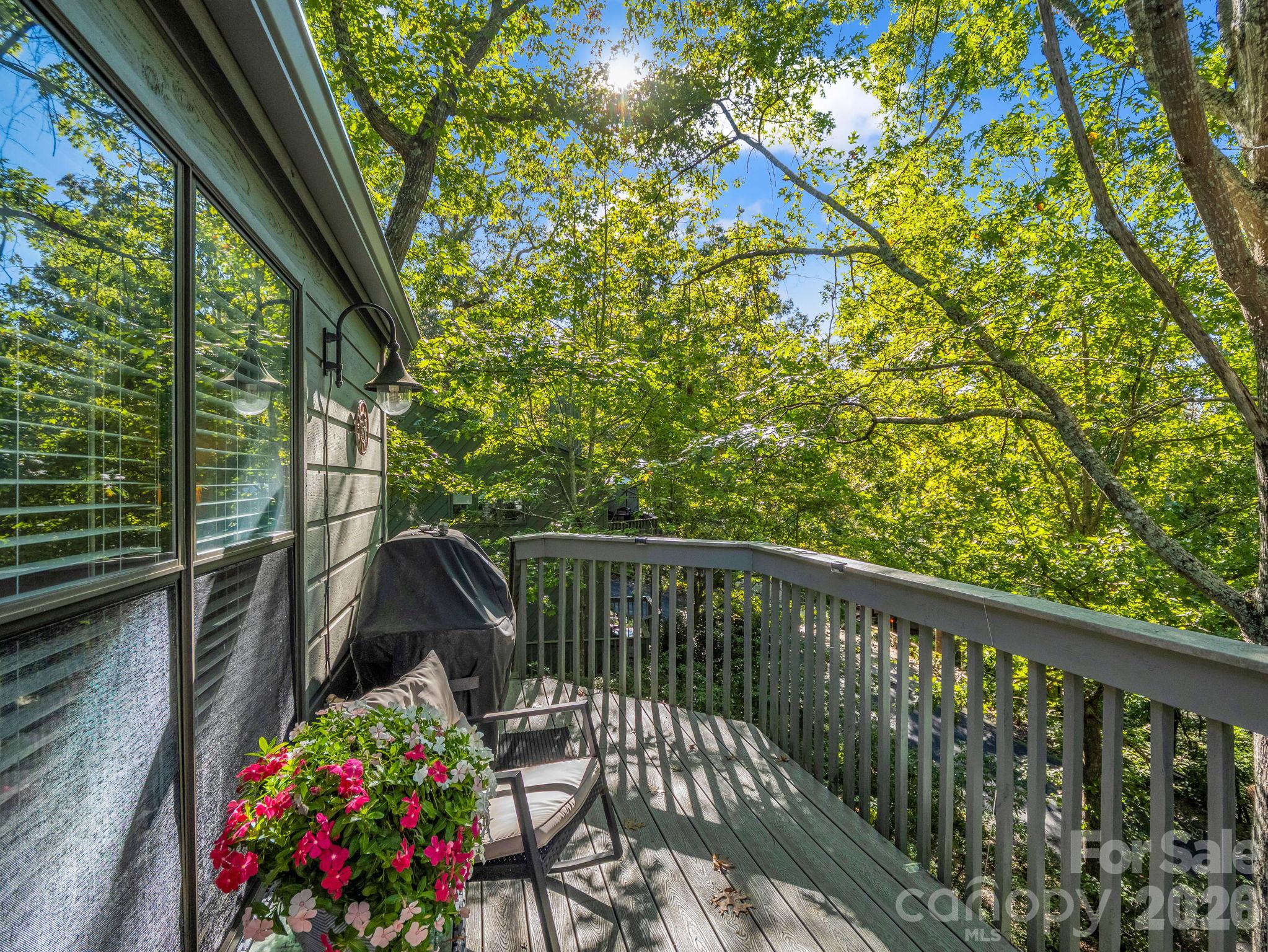 121 Quail Run Court 1629 Property Photo 25