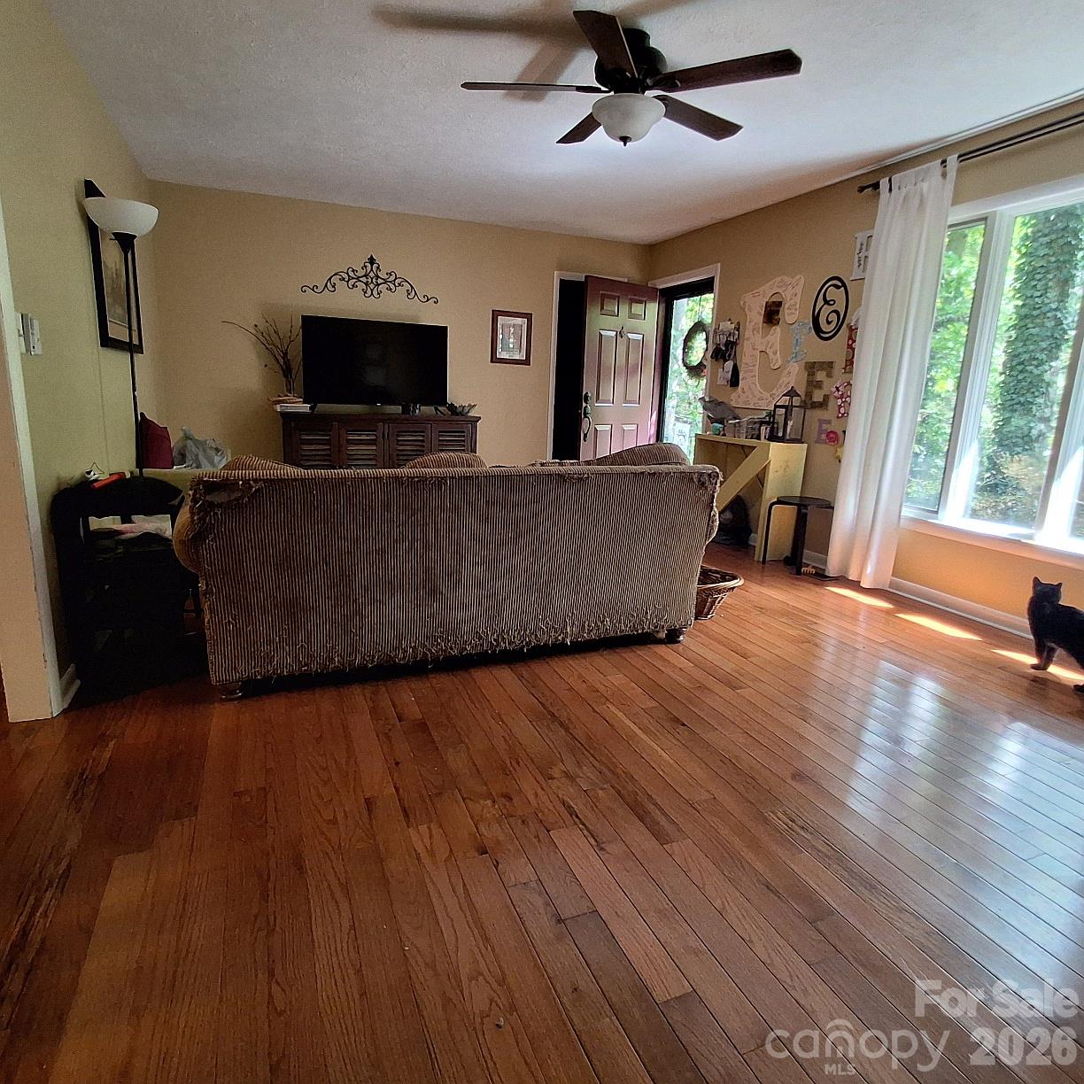 173 Pinecrest Drive Property Photo 2