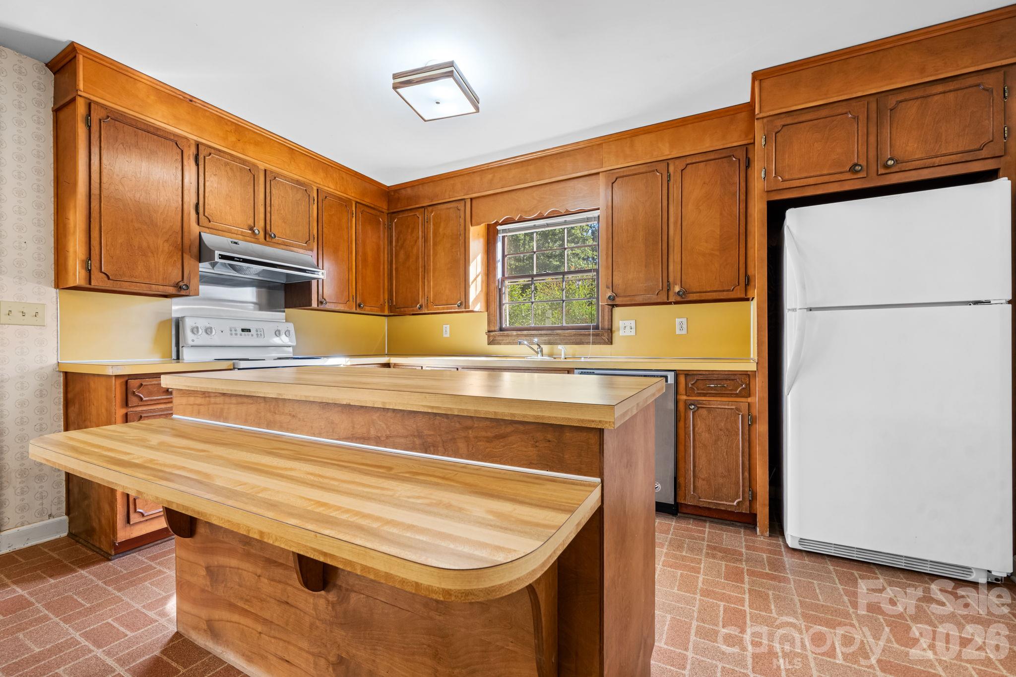 1910 13th Street Property Photo 7