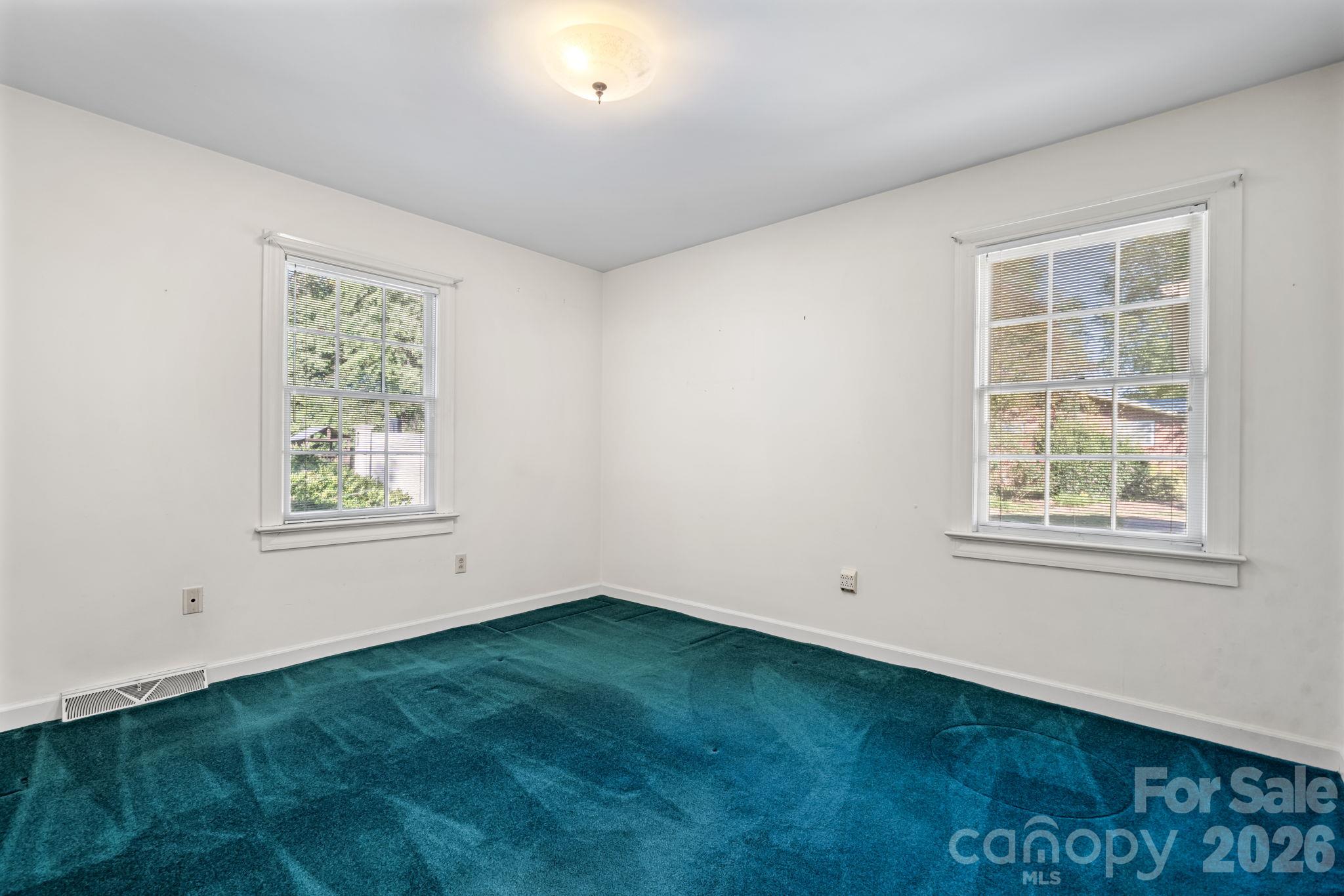 1910 13th Street Property Photo 18