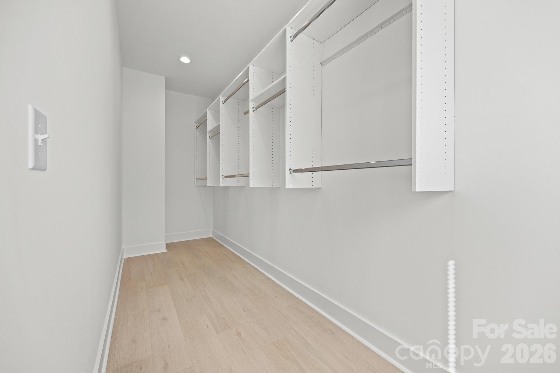 634 N Modena Street Property Photo 23