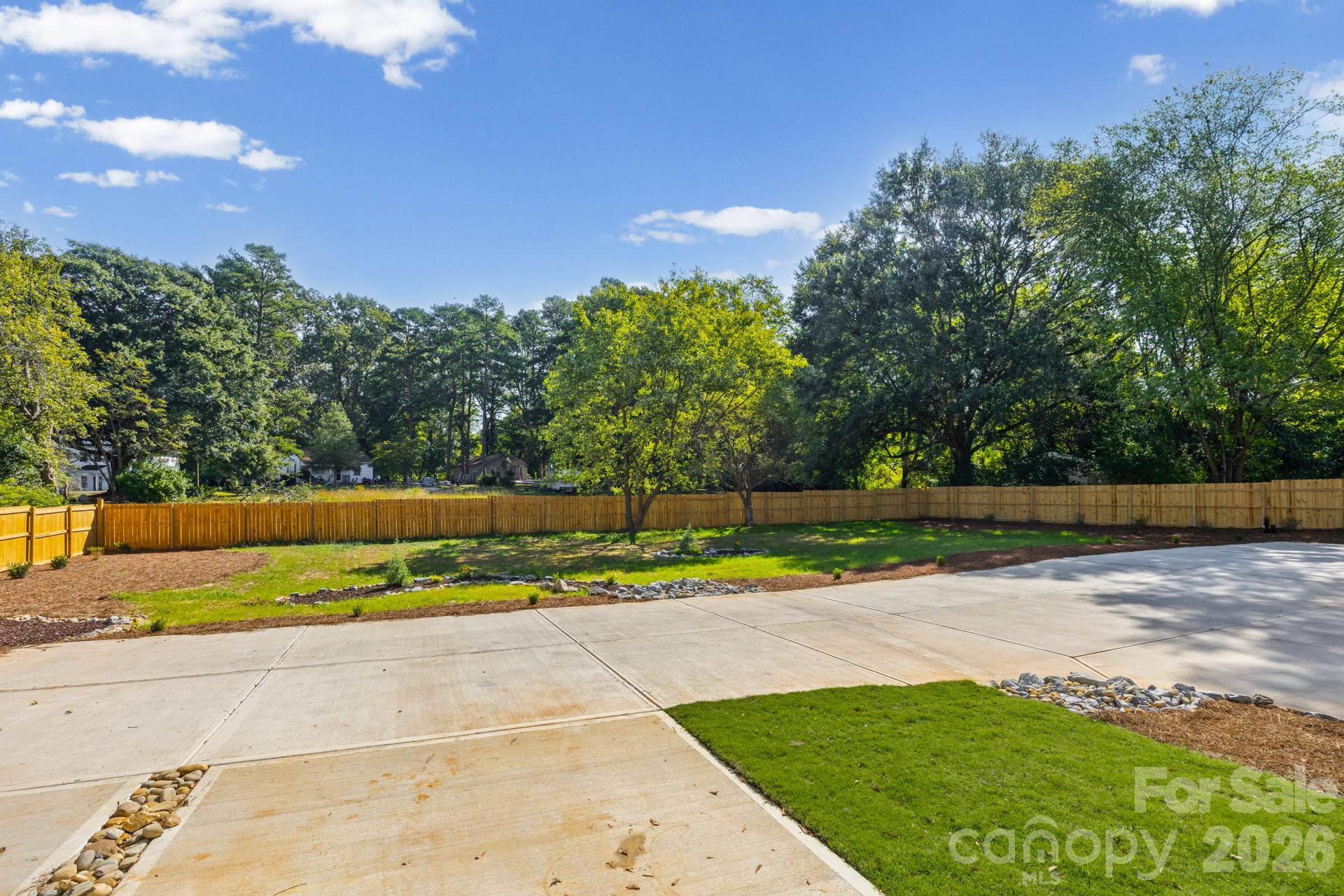 634 N Modena Street Property Photo 30