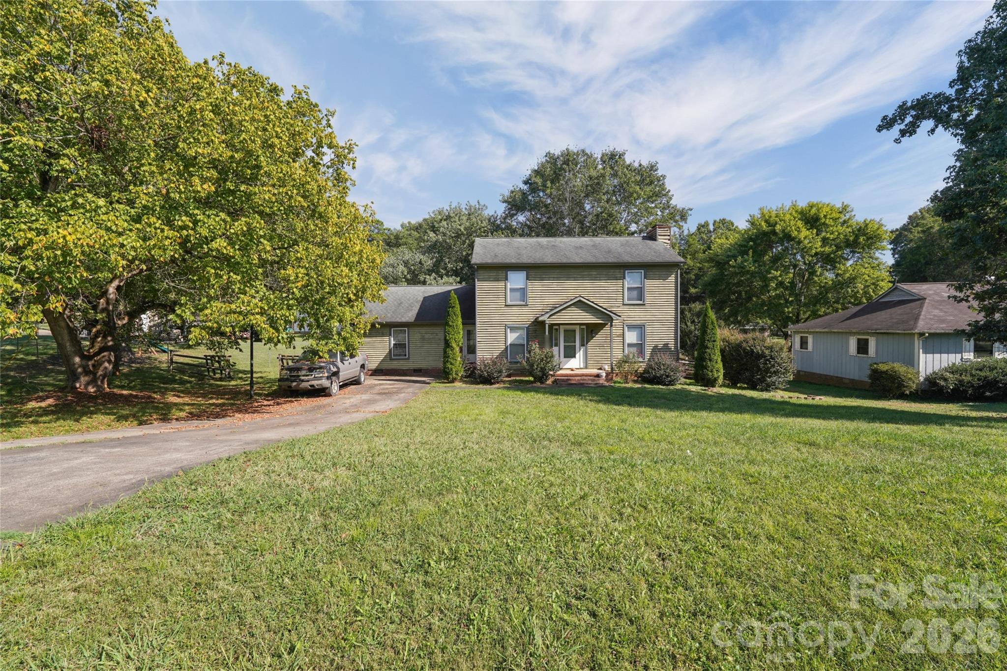 204 Hughey Drive Property Photo 3