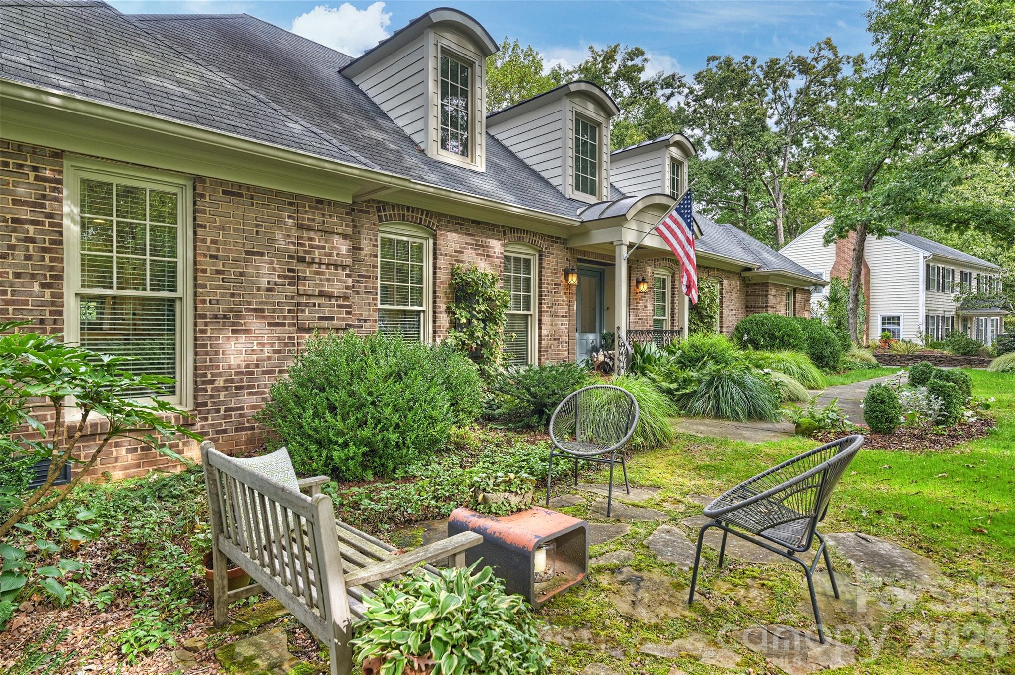 3632 Chevington Road Property Photo 2