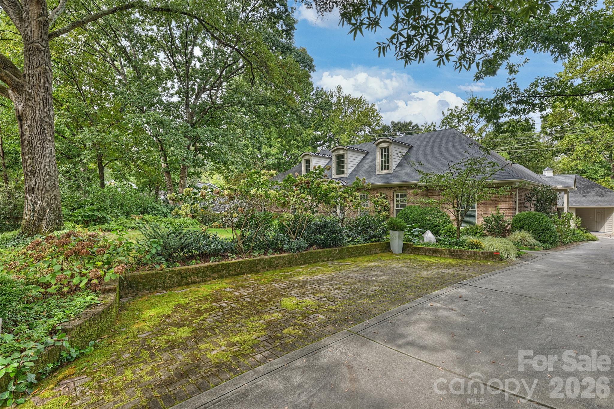 3632 Chevington Road Property Photo 3