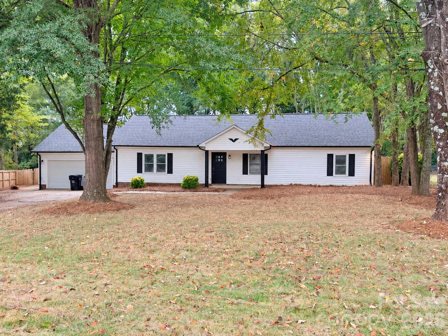 3758 Fieldcrest Circle Property Photo 1