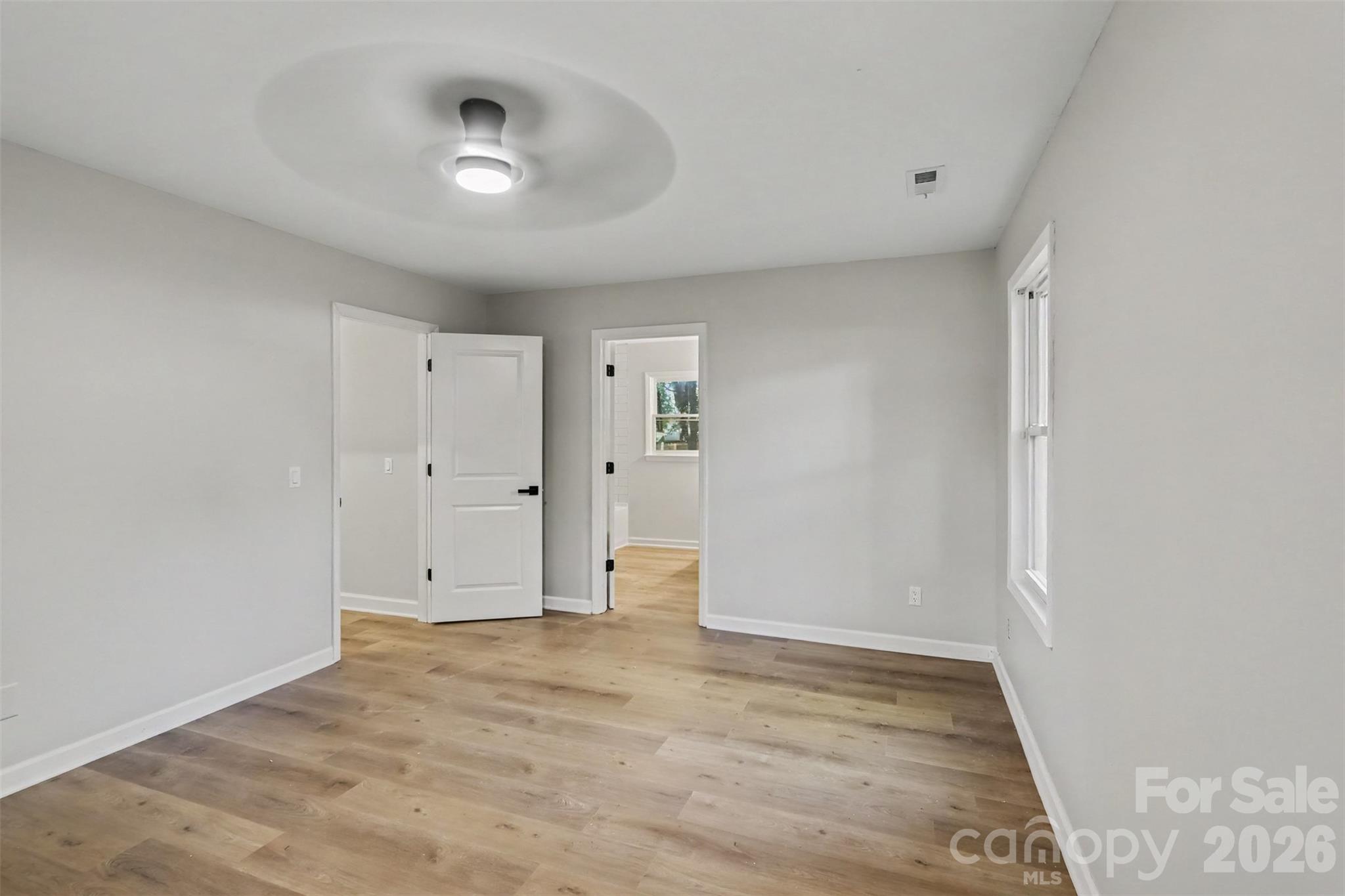 3758 Fieldcrest Circle Property Photo 8