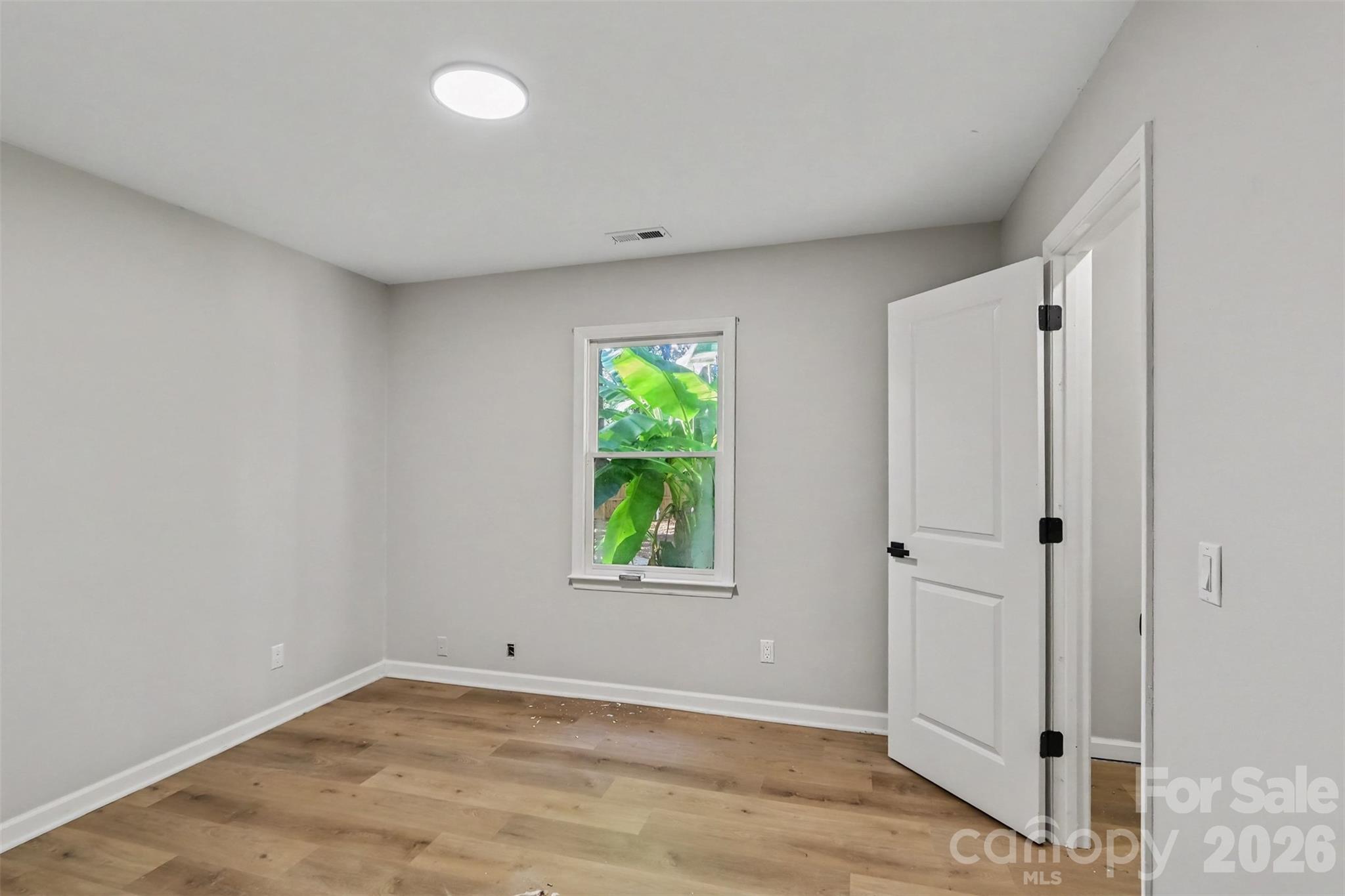 3758 Fieldcrest Circle Property Photo 12