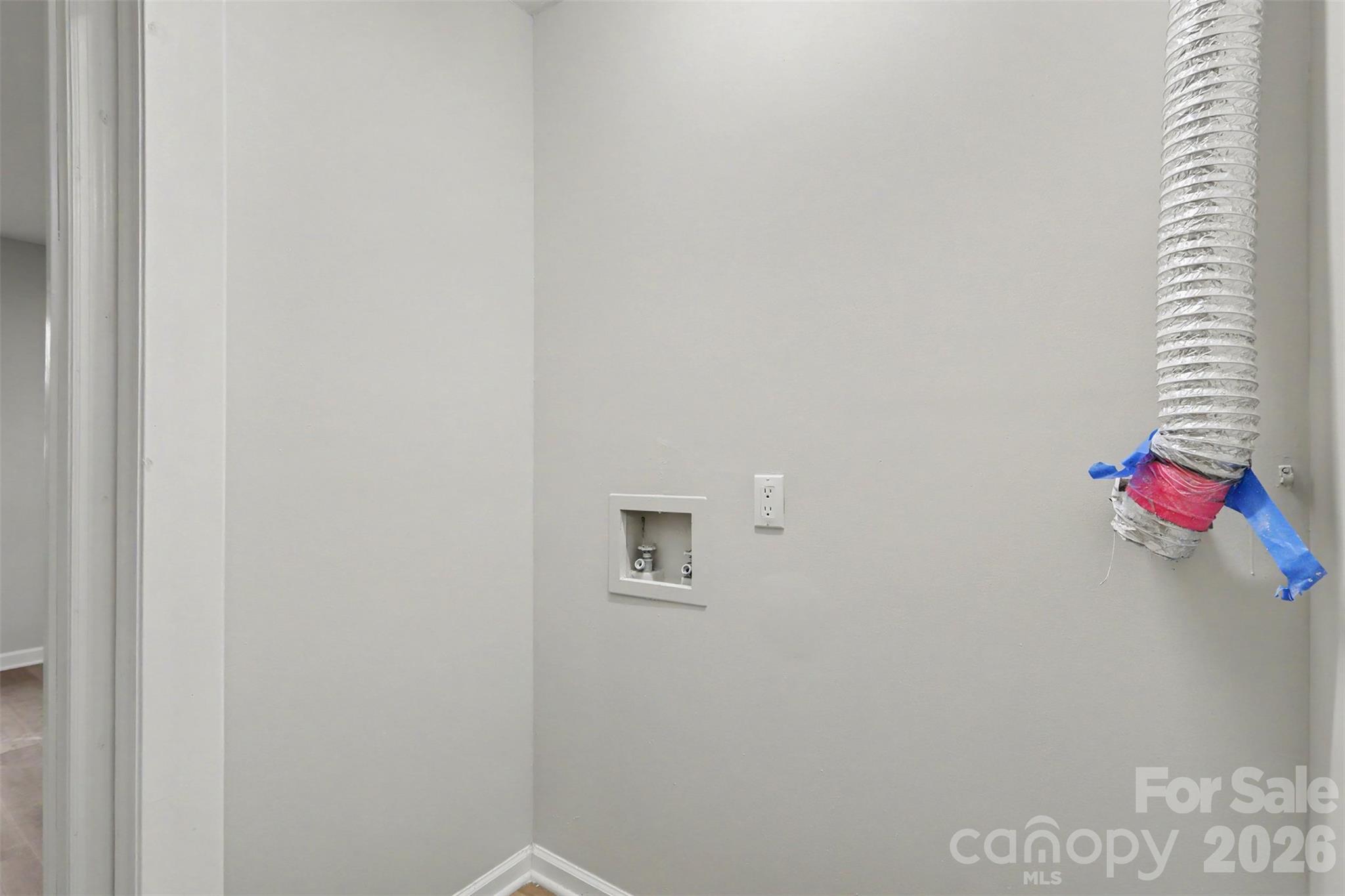 3758 Fieldcrest Circle Property Photo 14