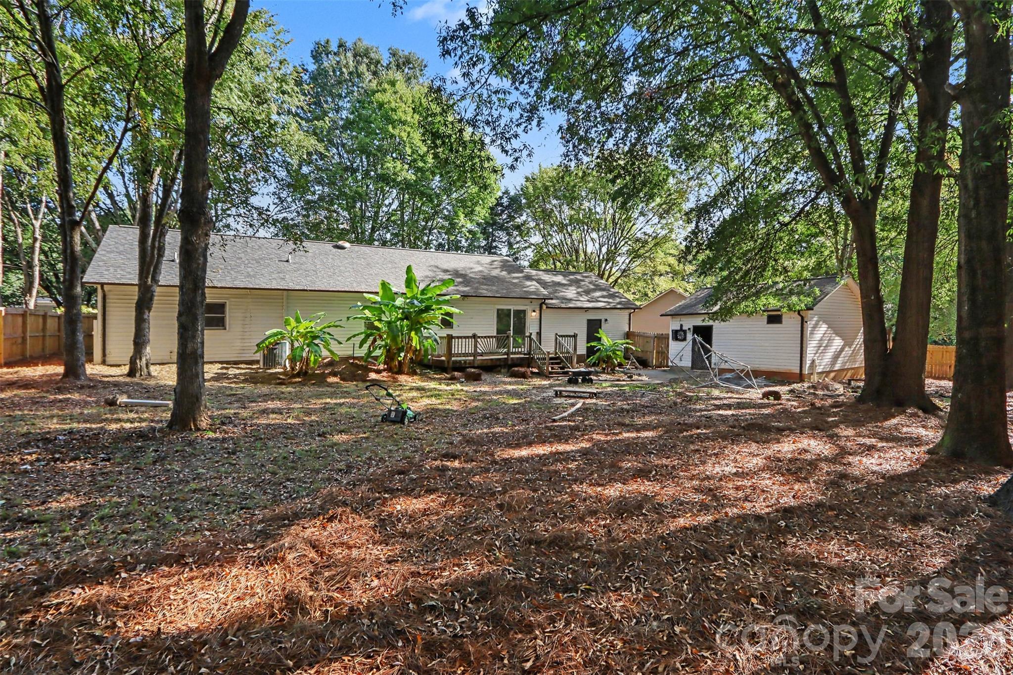 3758 Fieldcrest Circle Property Photo 15