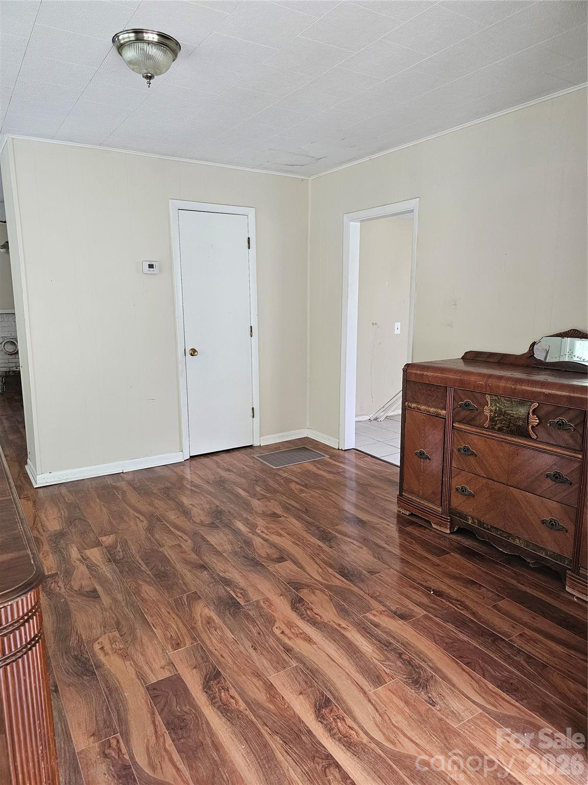 664 Water Street Property Photo 8