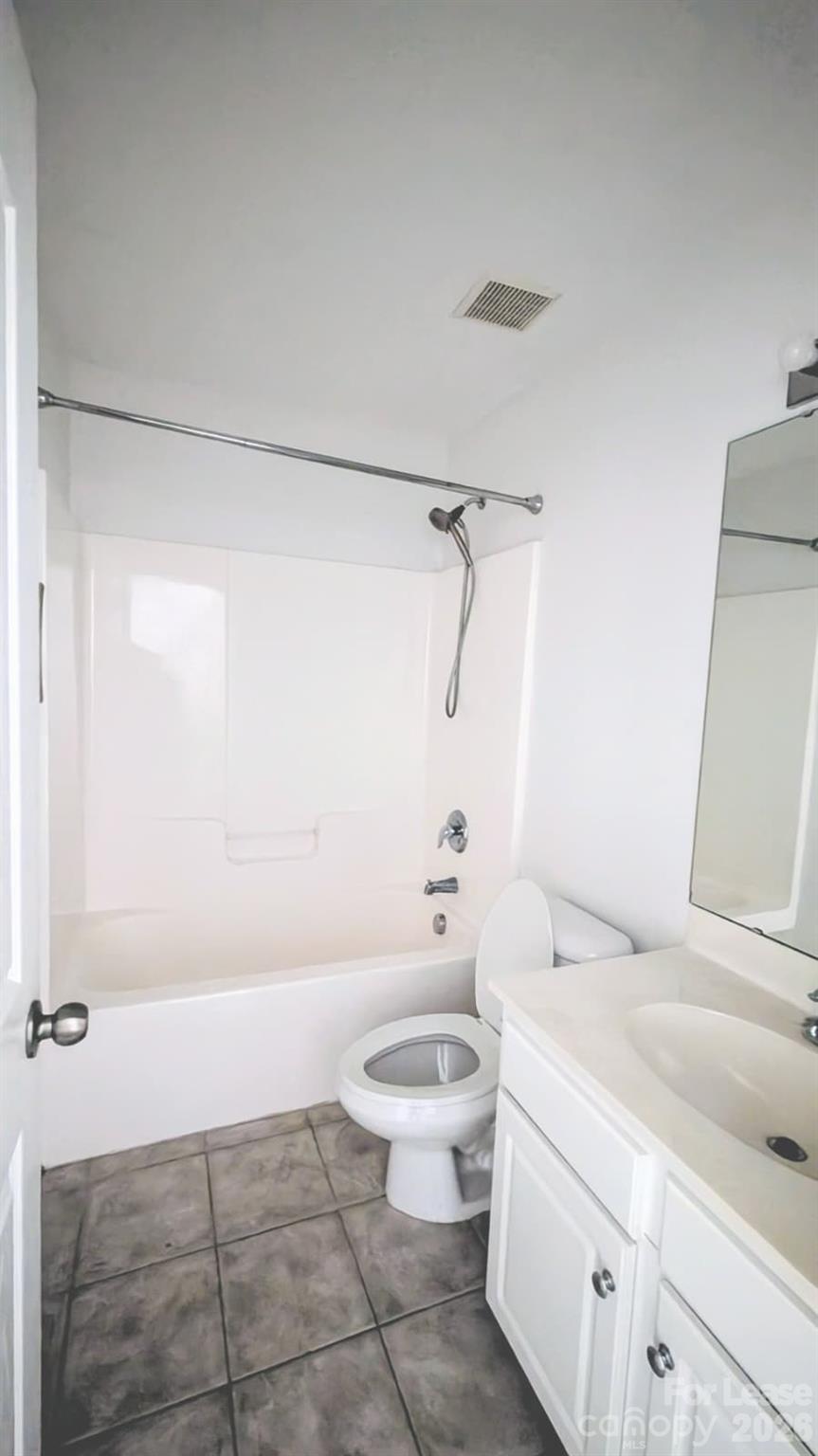9017 Mcalwaine Preserve Avenue Property Photo 6