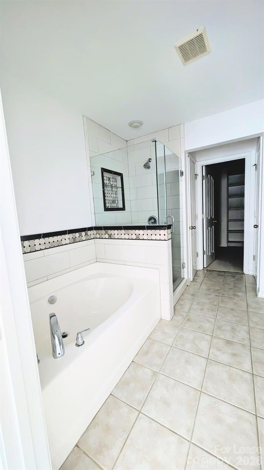 9017 Mcalwaine Preserve Avenue Property Photo 14