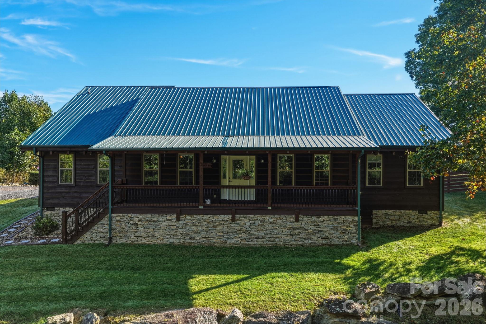 598 Valle Meadows Trail Property Photo 2