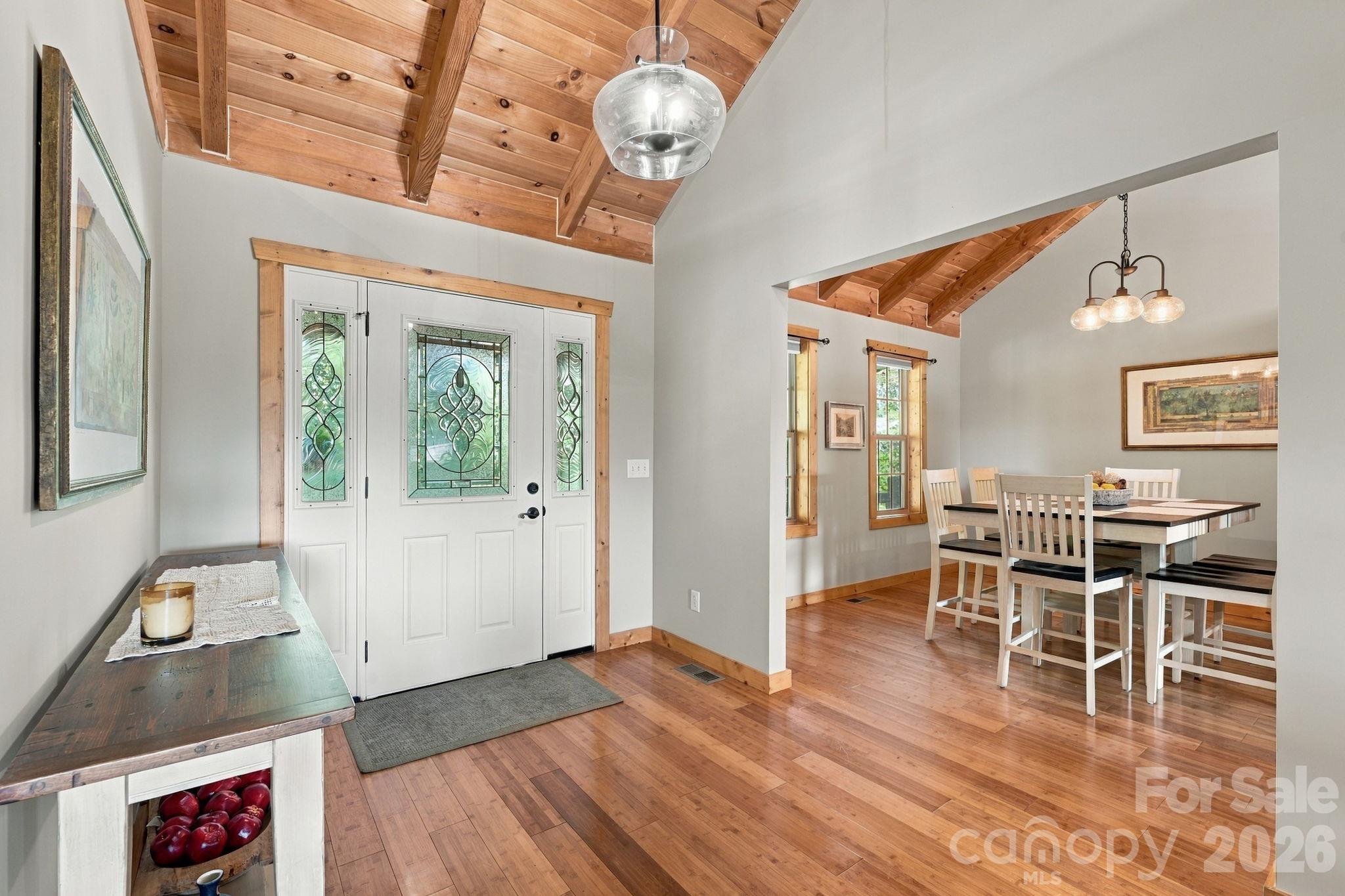 598 Valle Meadows Trail Property Photo 5