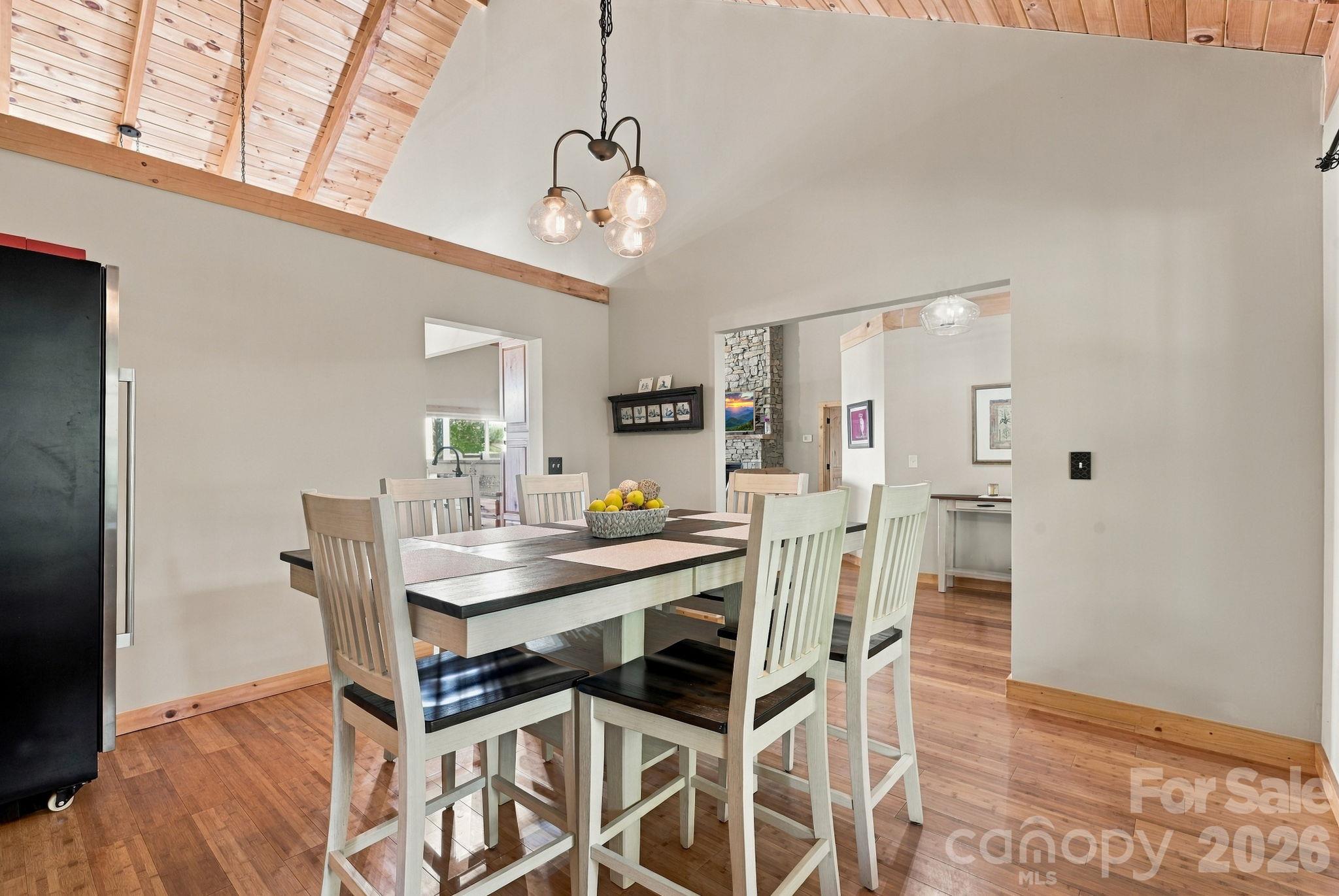 598 Valle Meadows Trail Property Photo 6