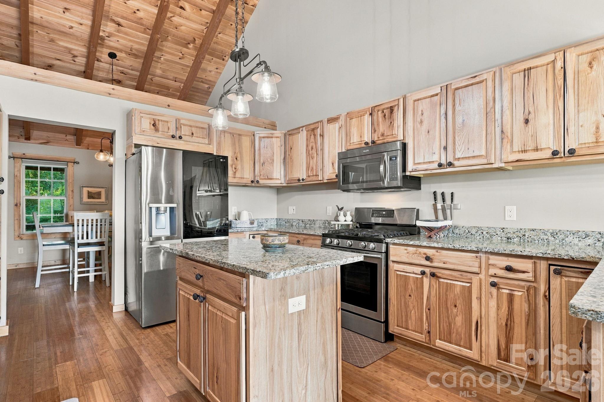 598 Valle Meadows Trail Property Photo 8