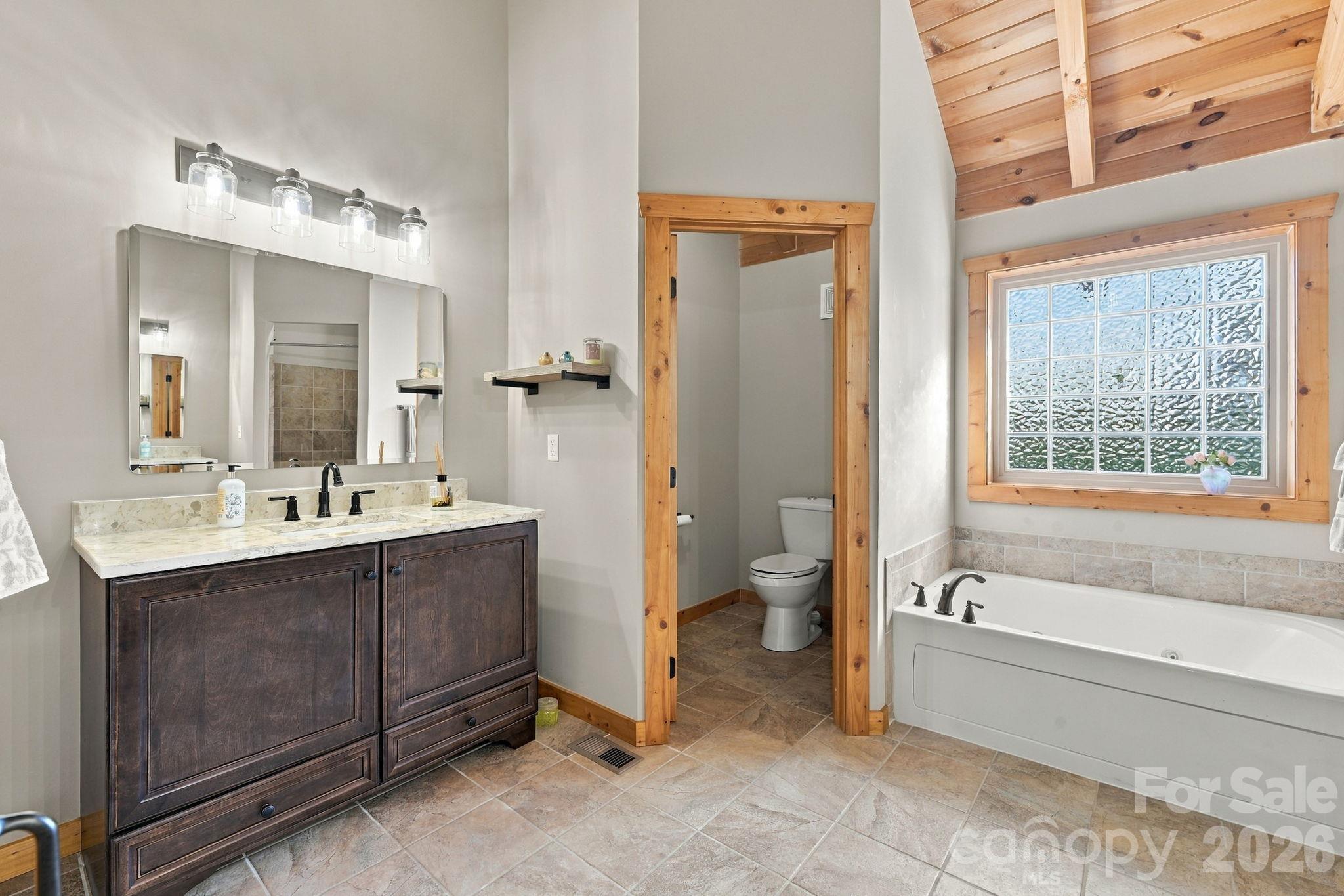 598 Valle Meadows Trail Property Photo 17