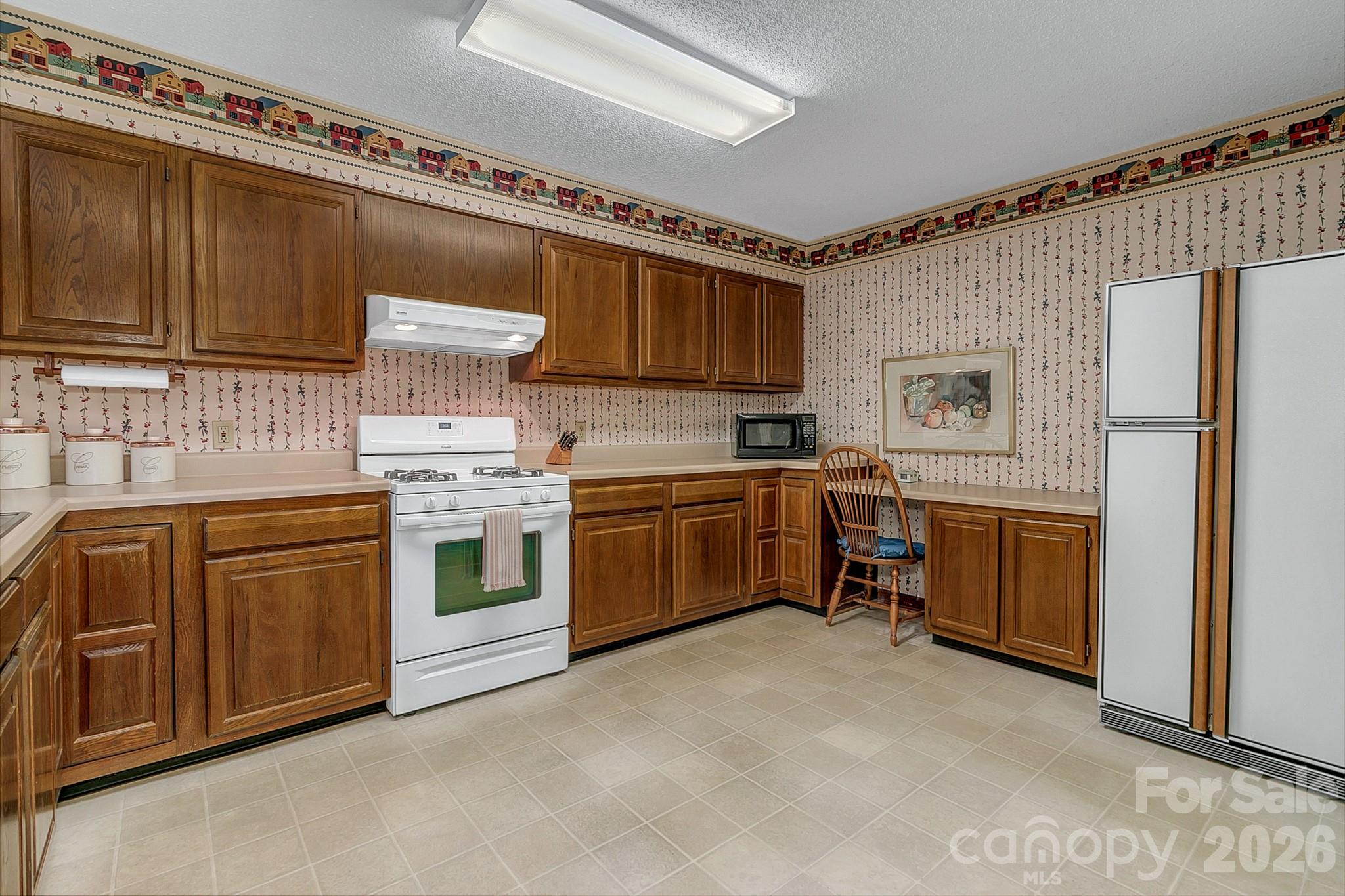 3111 Essex Path Property Photo 14