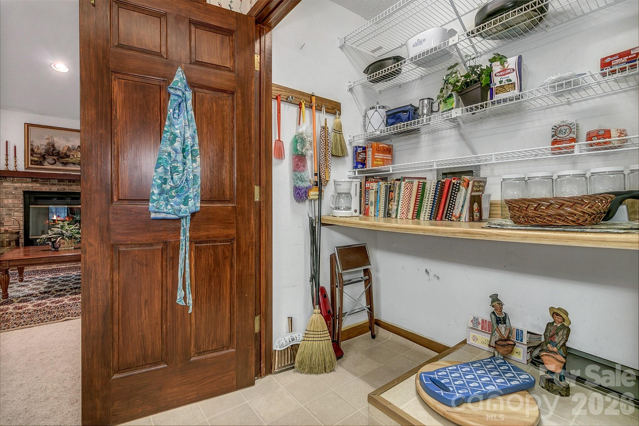 3111 Essex Path Property Photo 16