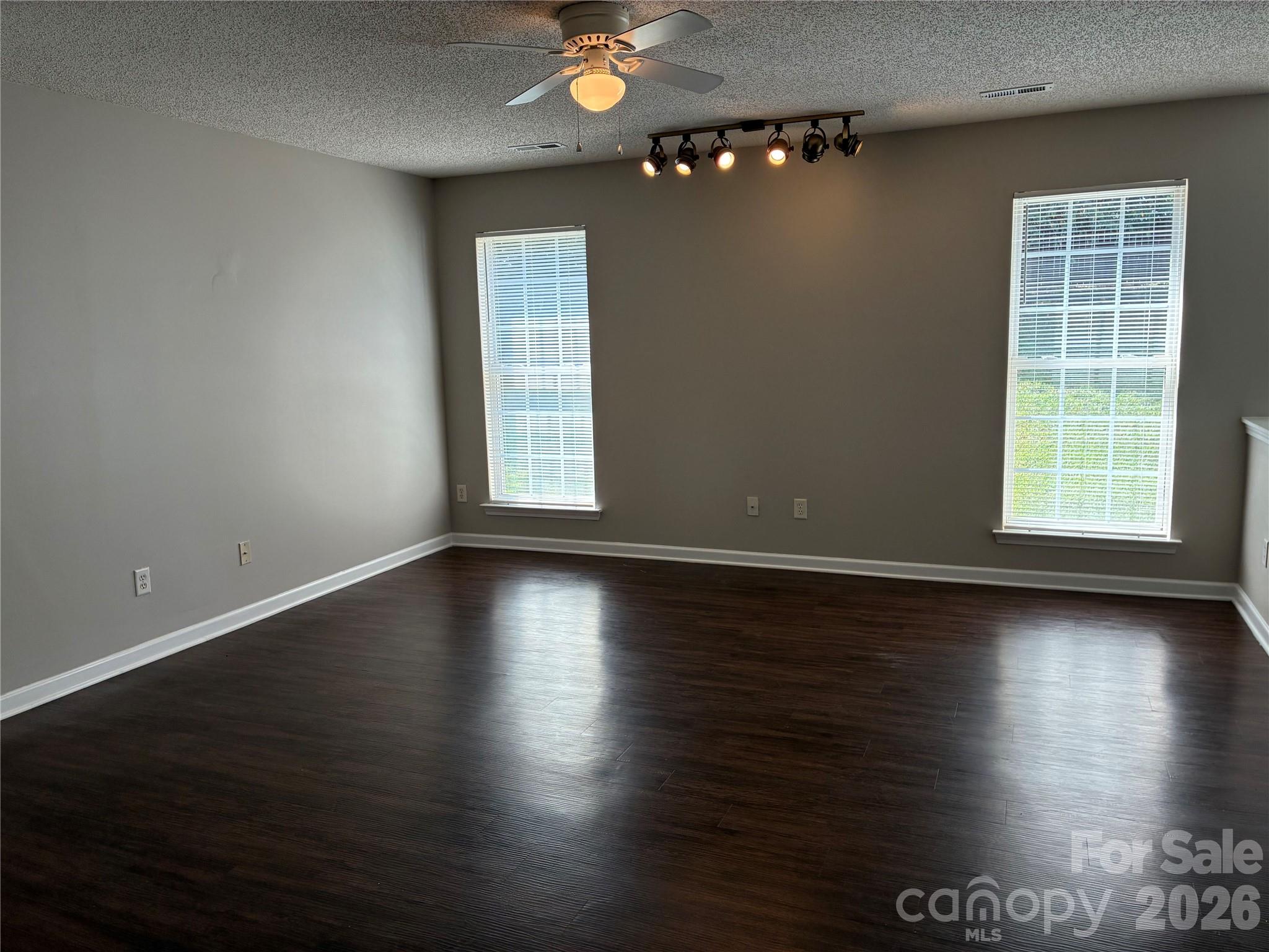 5305 Starflower Drive Property Photo 5