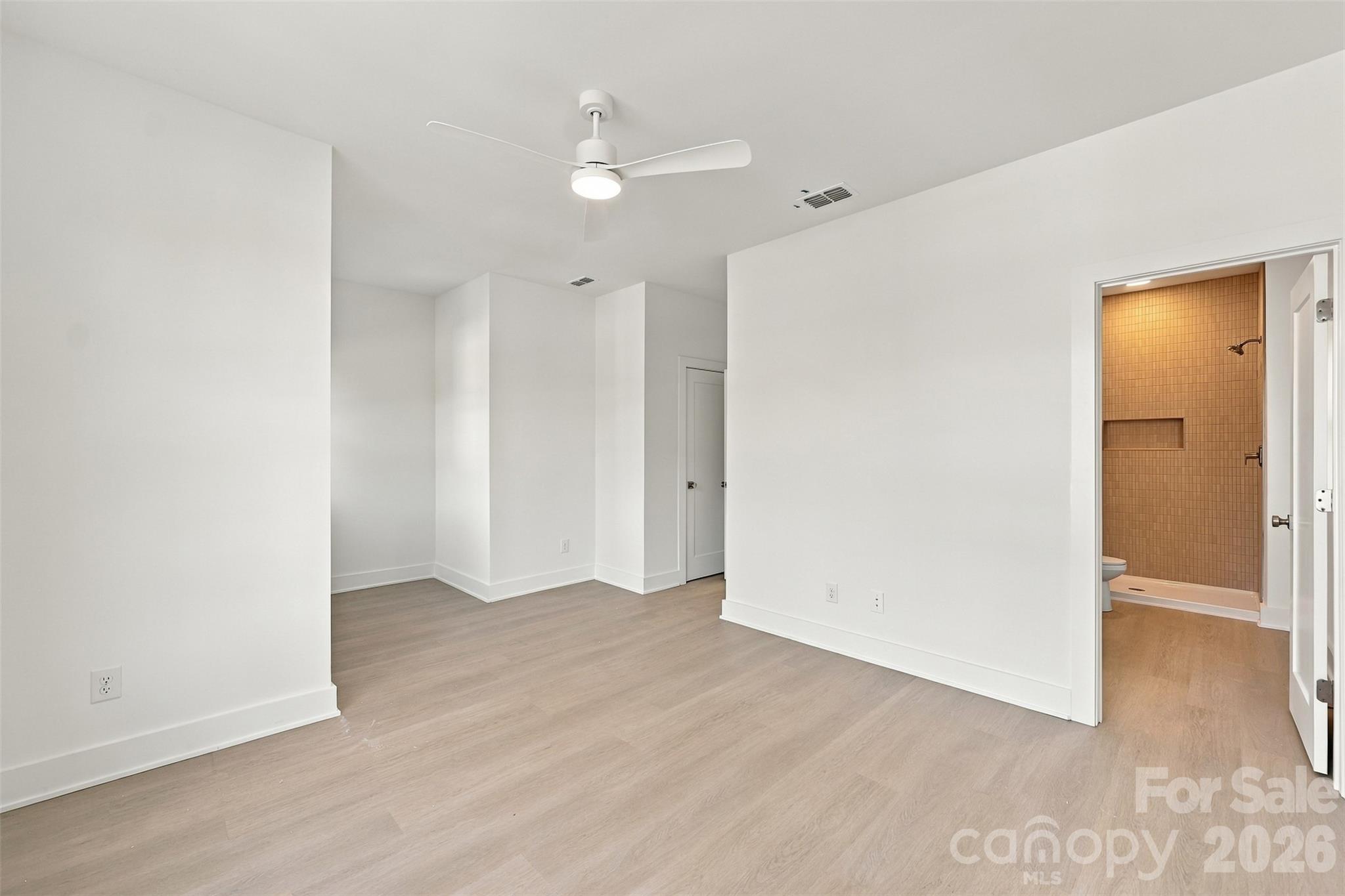 606 N Broad Street Property Photo 17