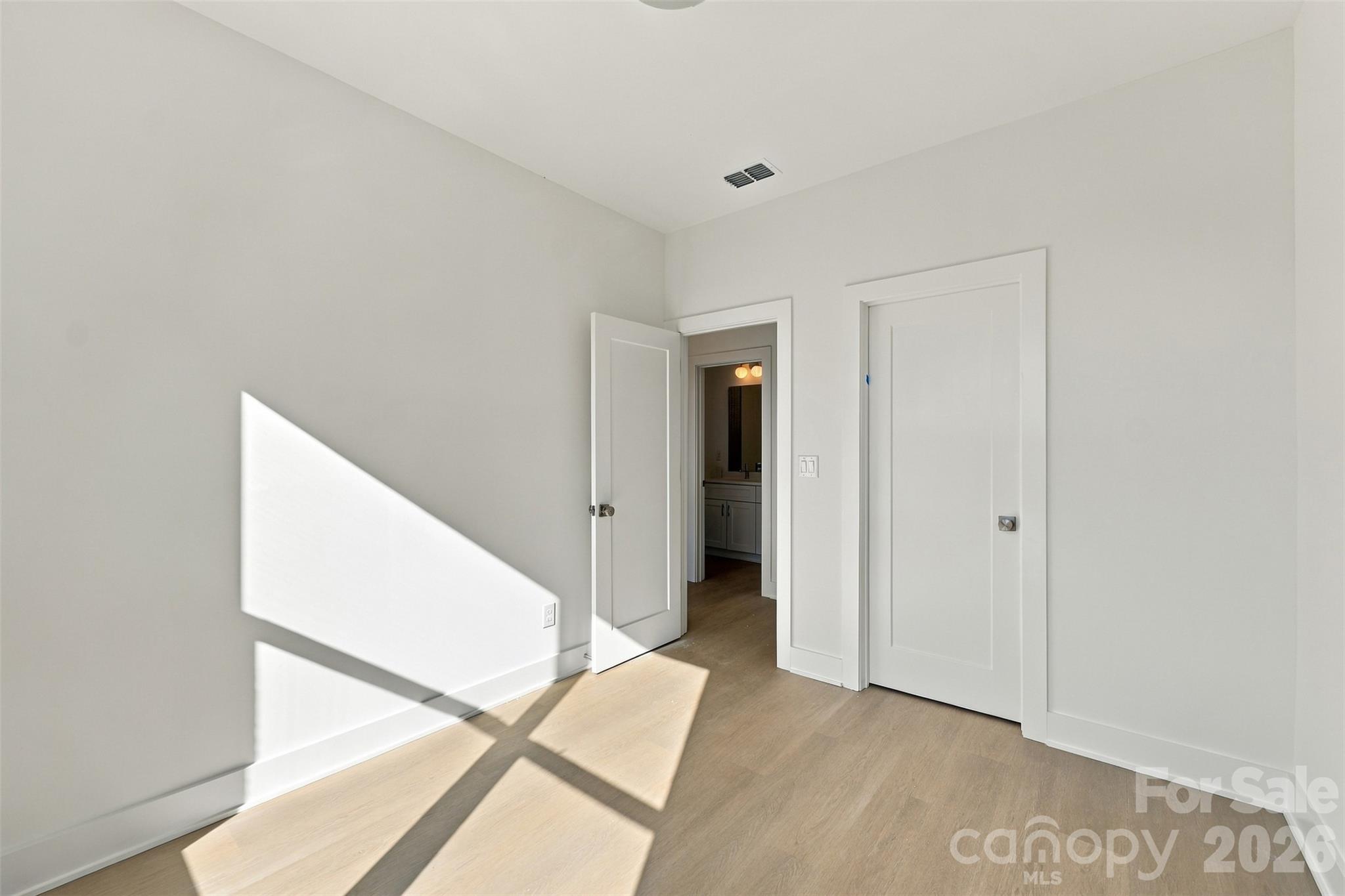 606 N Broad Street Property Photo 25