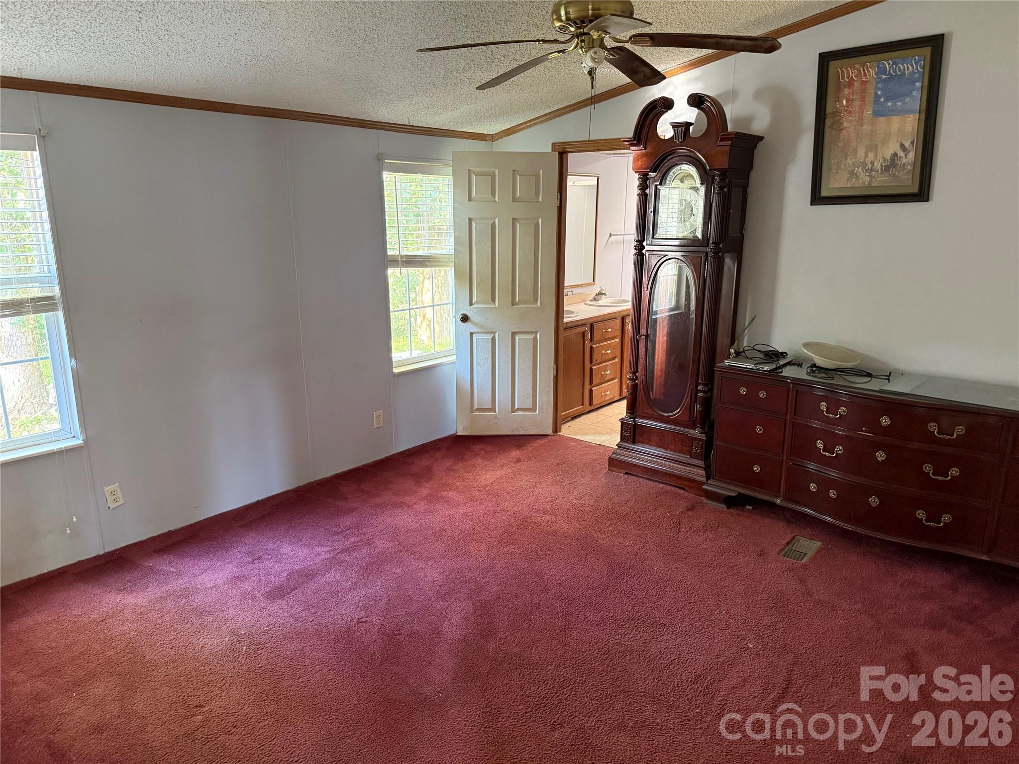 142 Forest Grove Drive 37 Property Photo 19