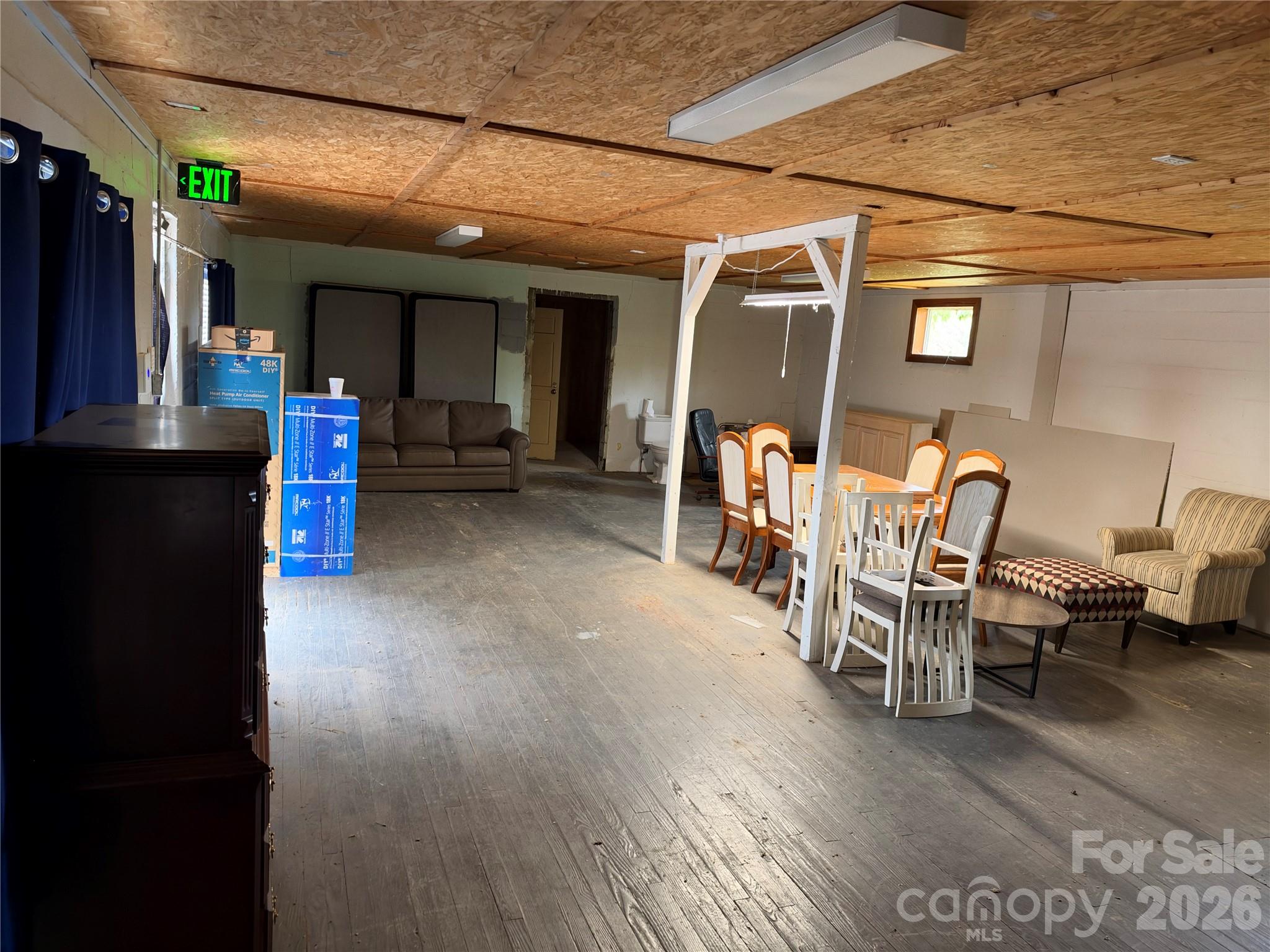 3265 Ridgeway Road Property Photo 8