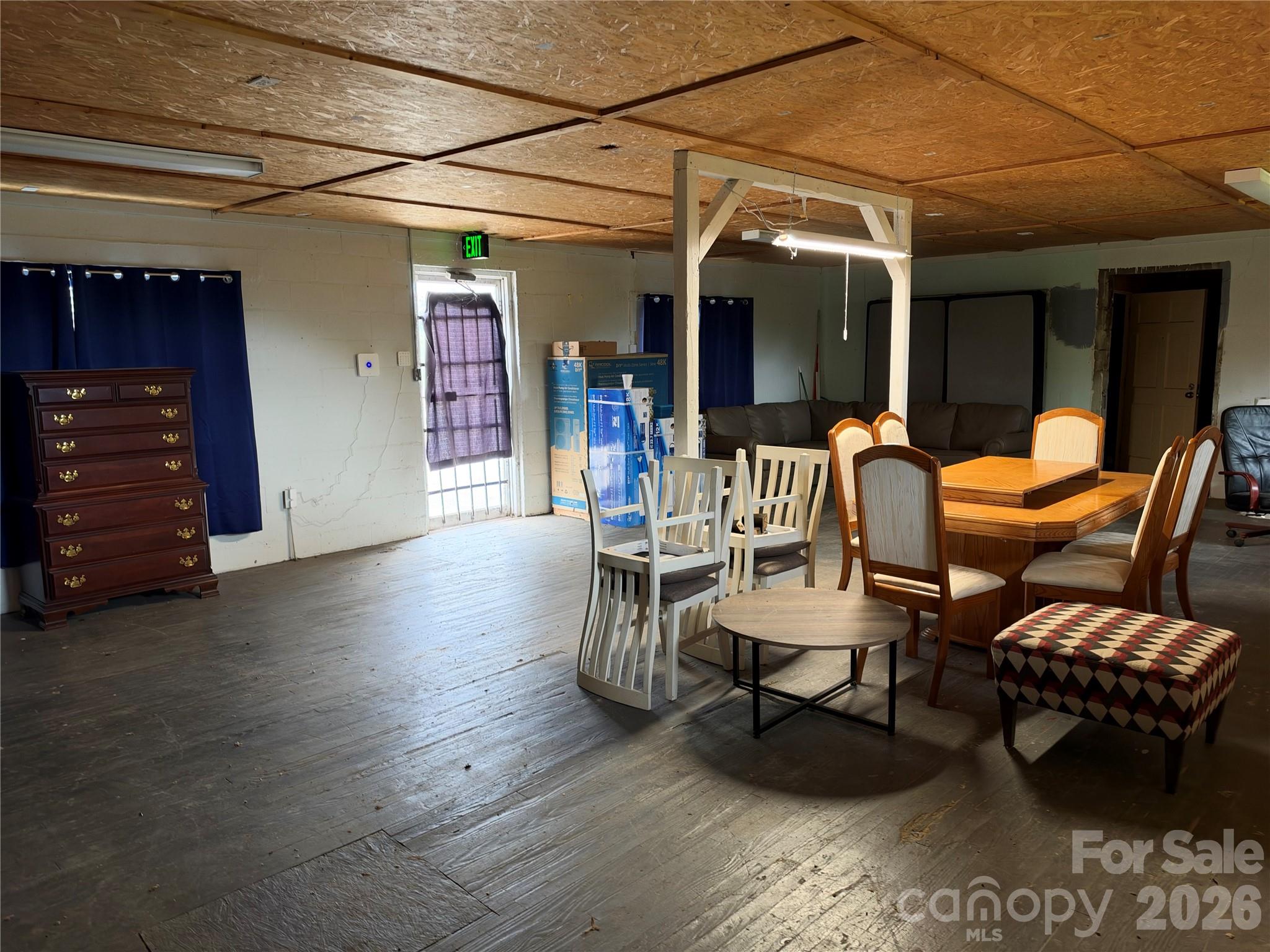 3265 Ridgeway Road Property Photo 9