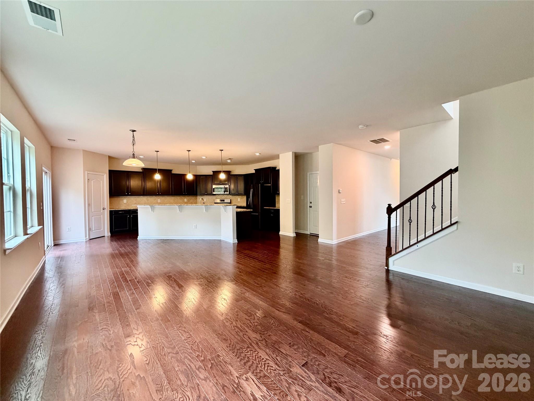 7703 Kelburn Lane Property Photo 11