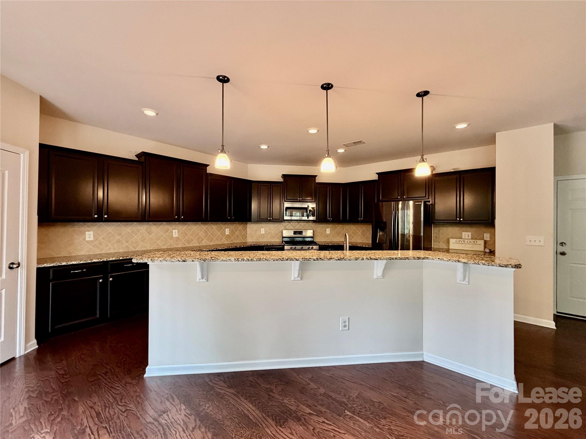 7703 Kelburn Lane Property Photo 14
