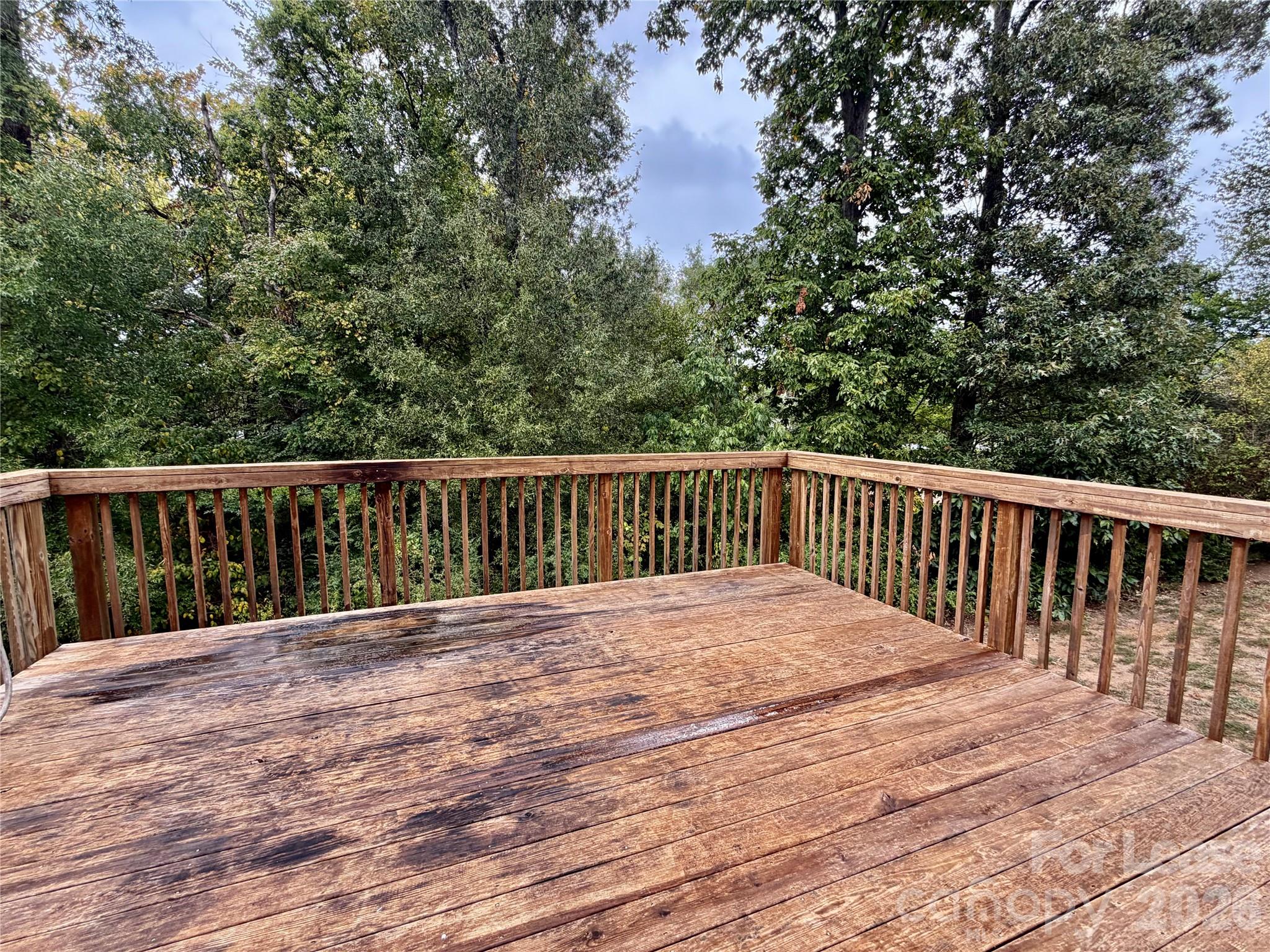 7703 Kelburn Lane Property Photo 17
