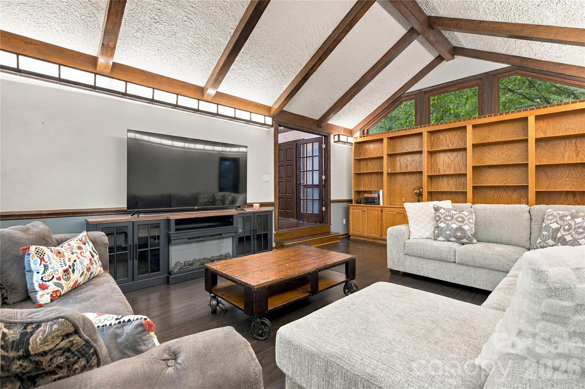 621 Georgia Avenue Property Photo 10