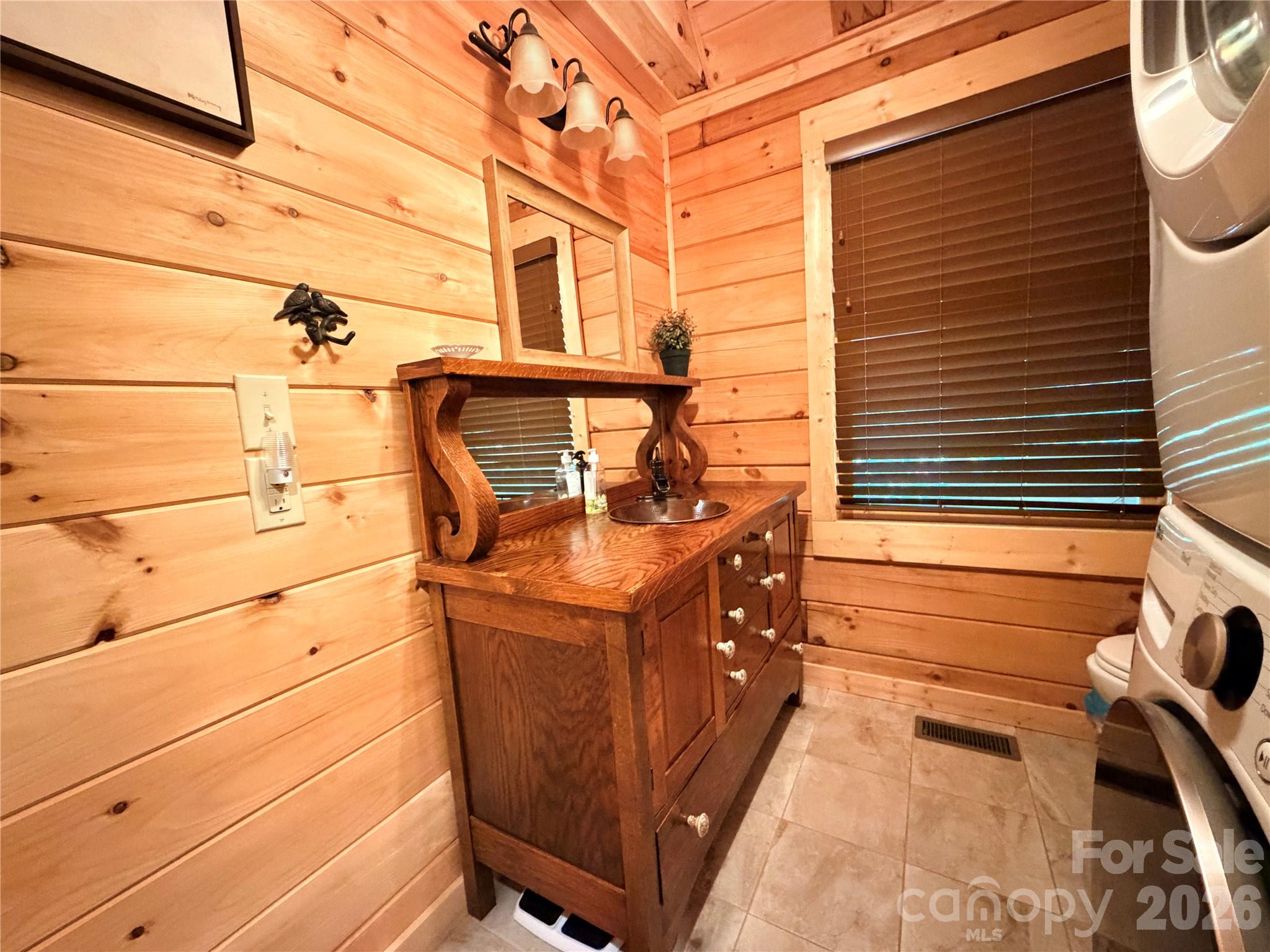 143 Redbird Drive 212, 213 Property Photo 4