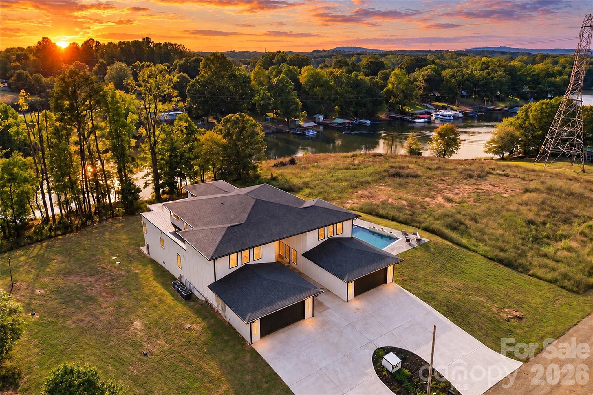 4987 Wildlife Lane Property Photo 4