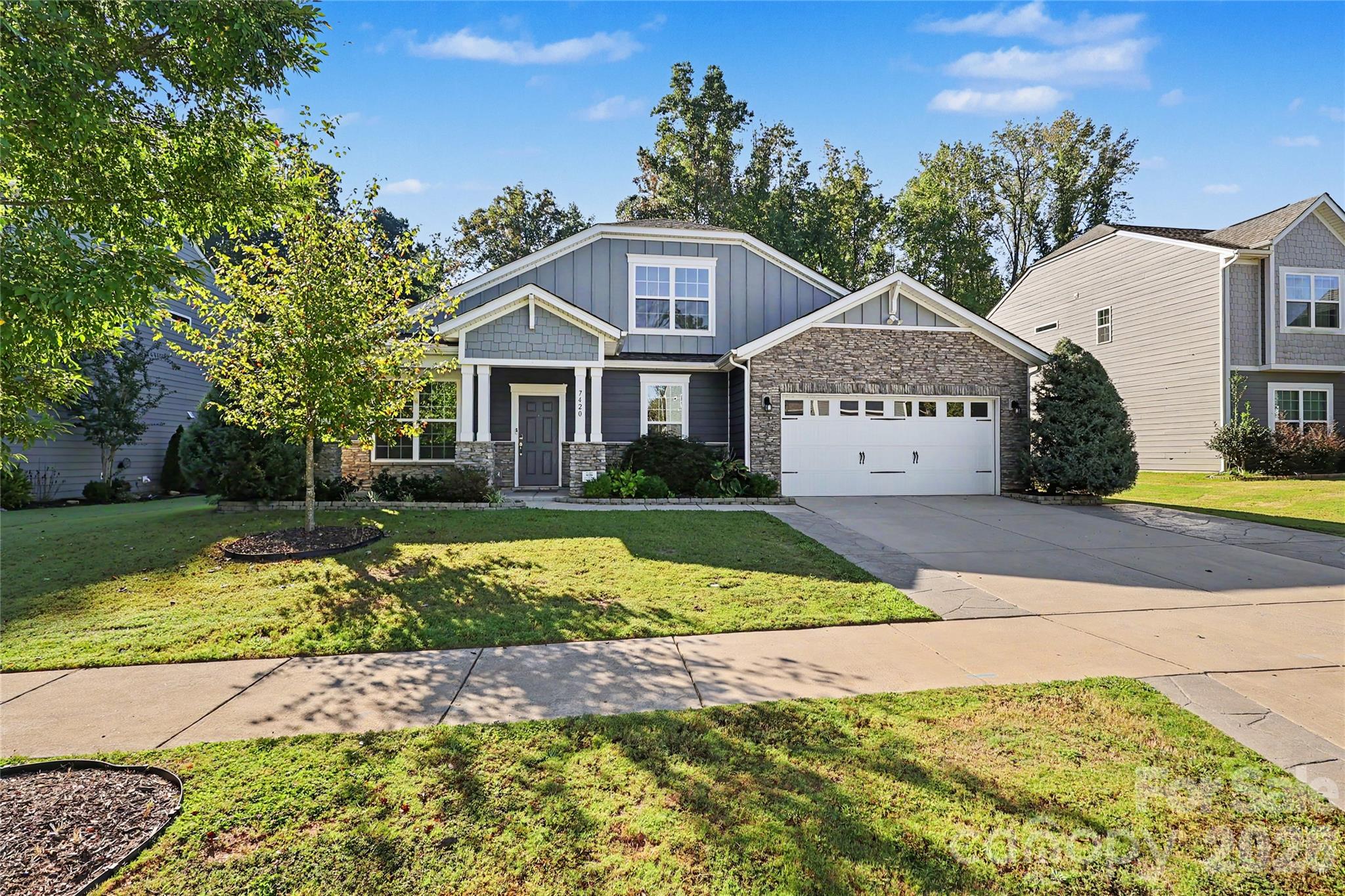 7420 Tullamore Glen Drive Property Photo 1