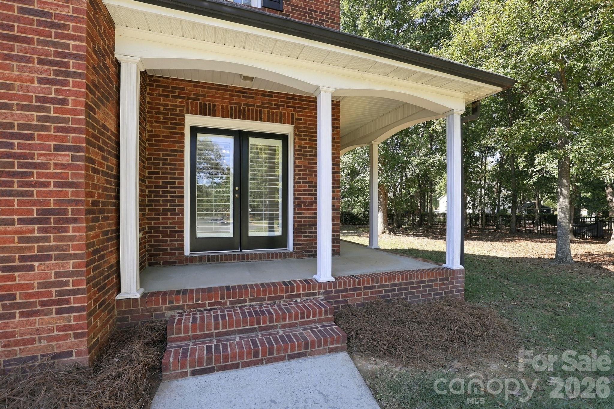 1471 Porch Swing Lane Property Photo 4