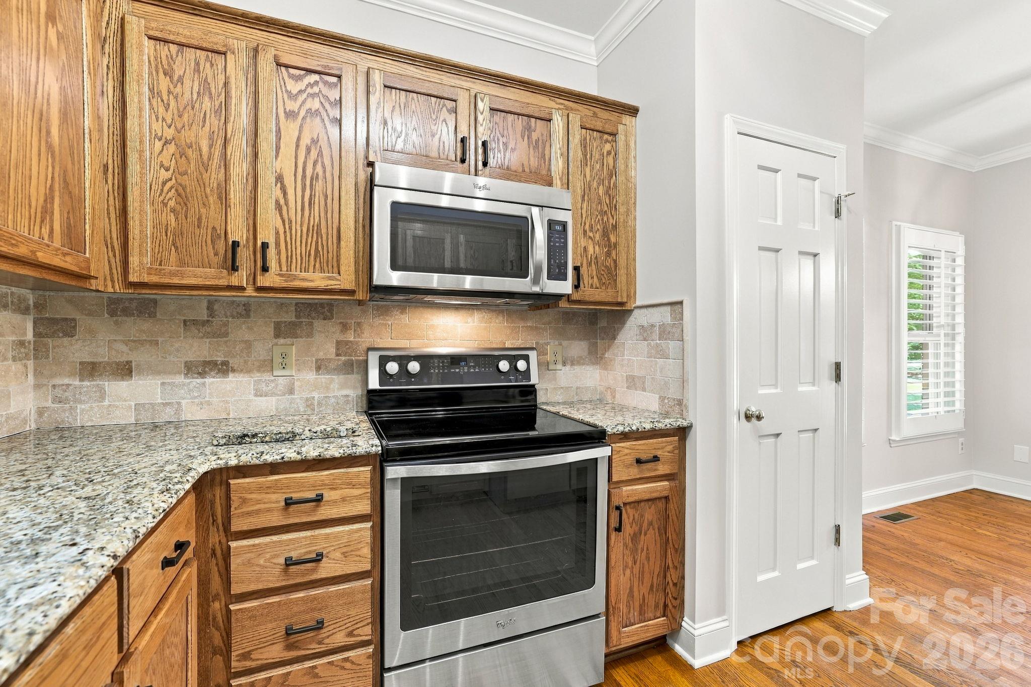 1471 Porch Swing Lane Property Photo 7