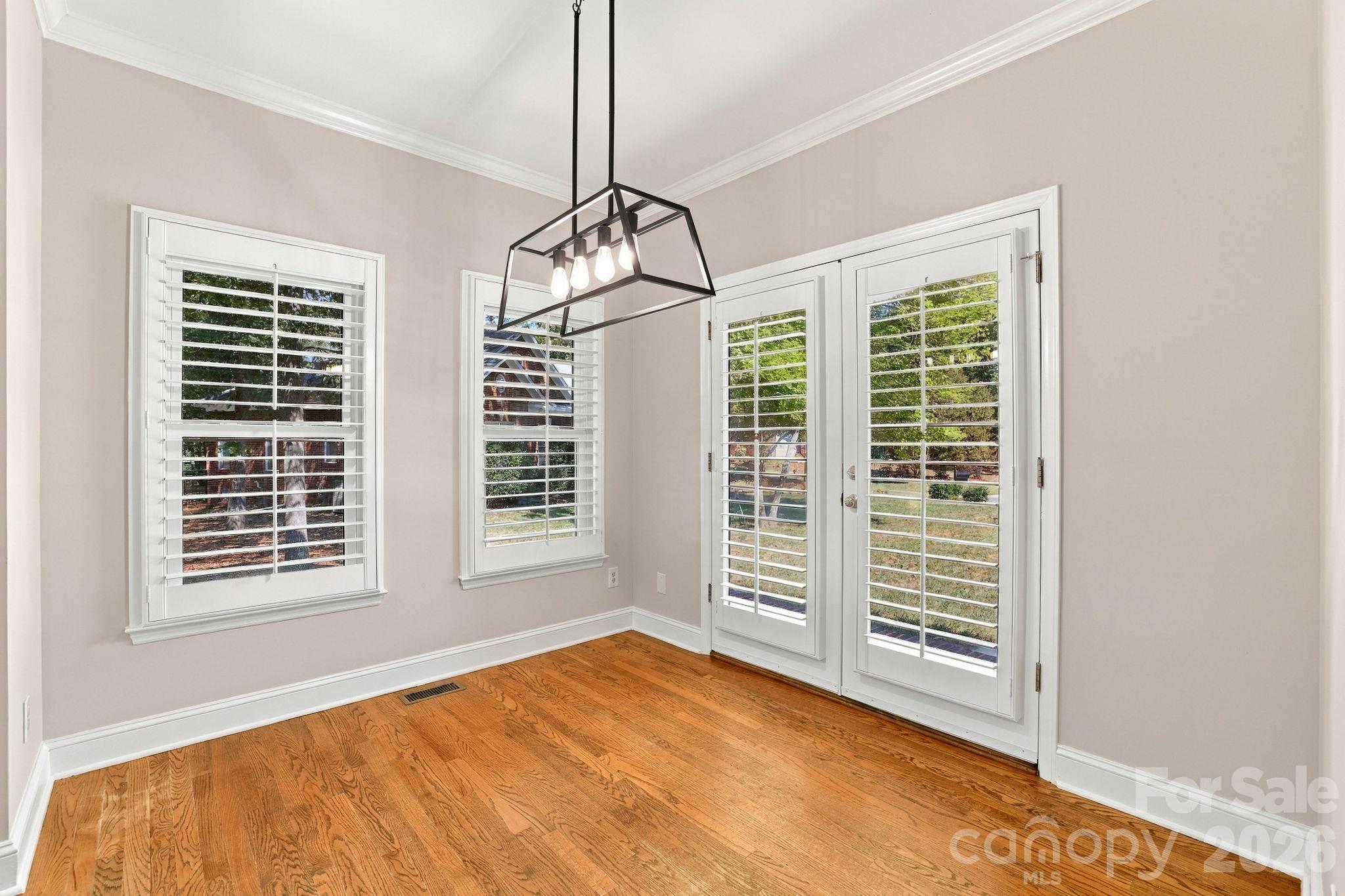 1471 Porch Swing Lane Property Photo 9